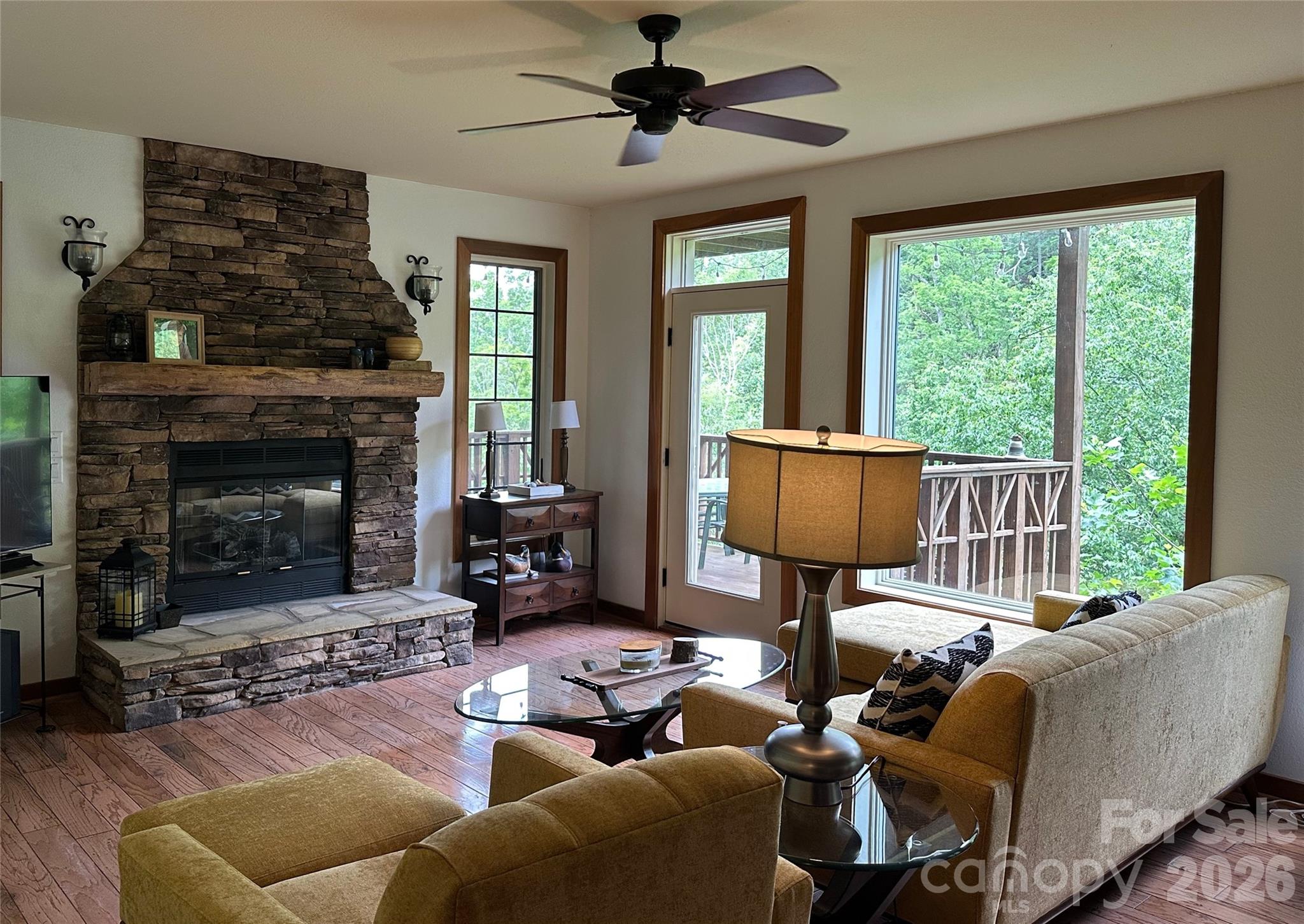 222 Creekside Way D/101 Property Photo 4
