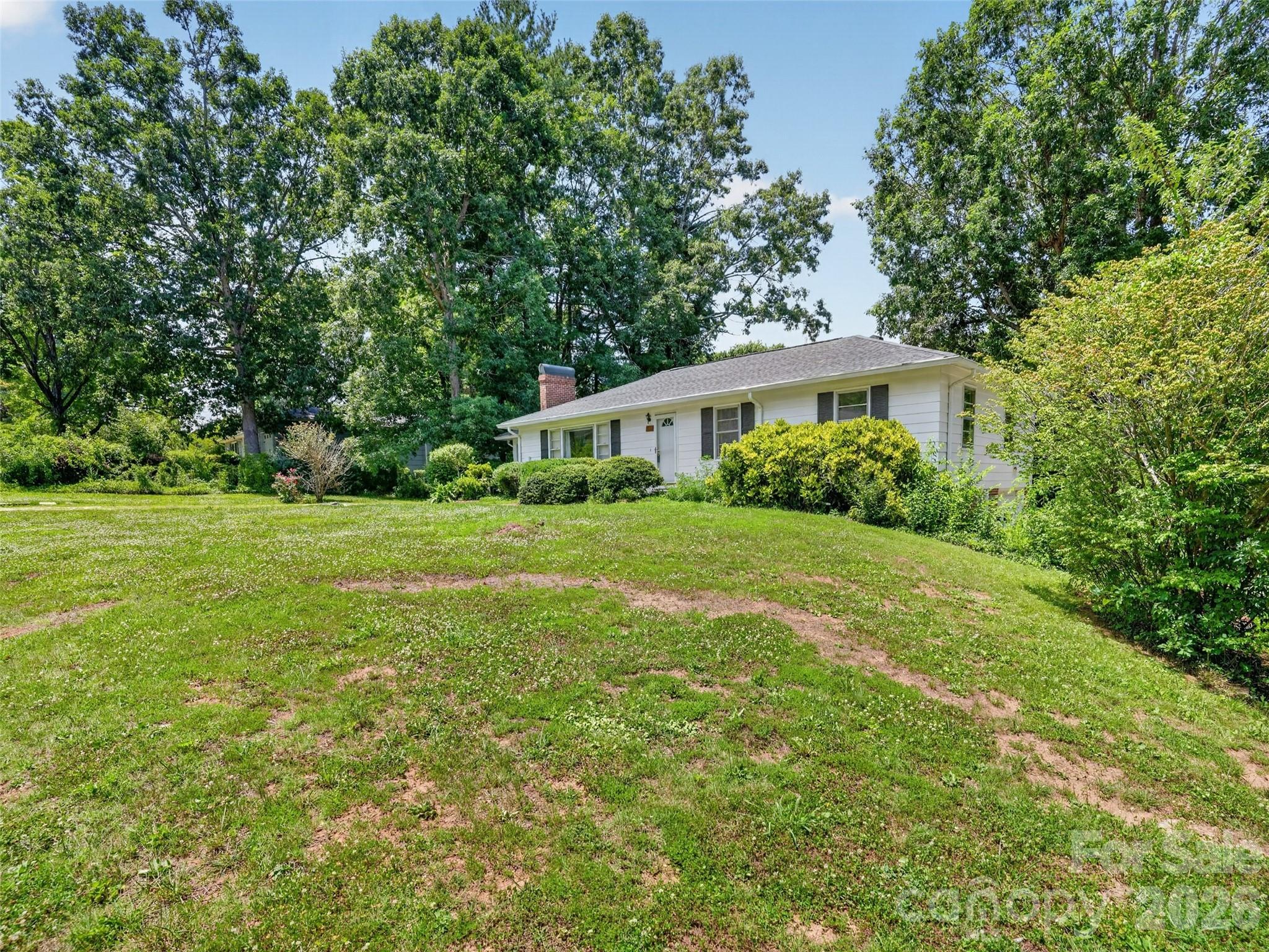 3112 Wesley Way Property Photo 3