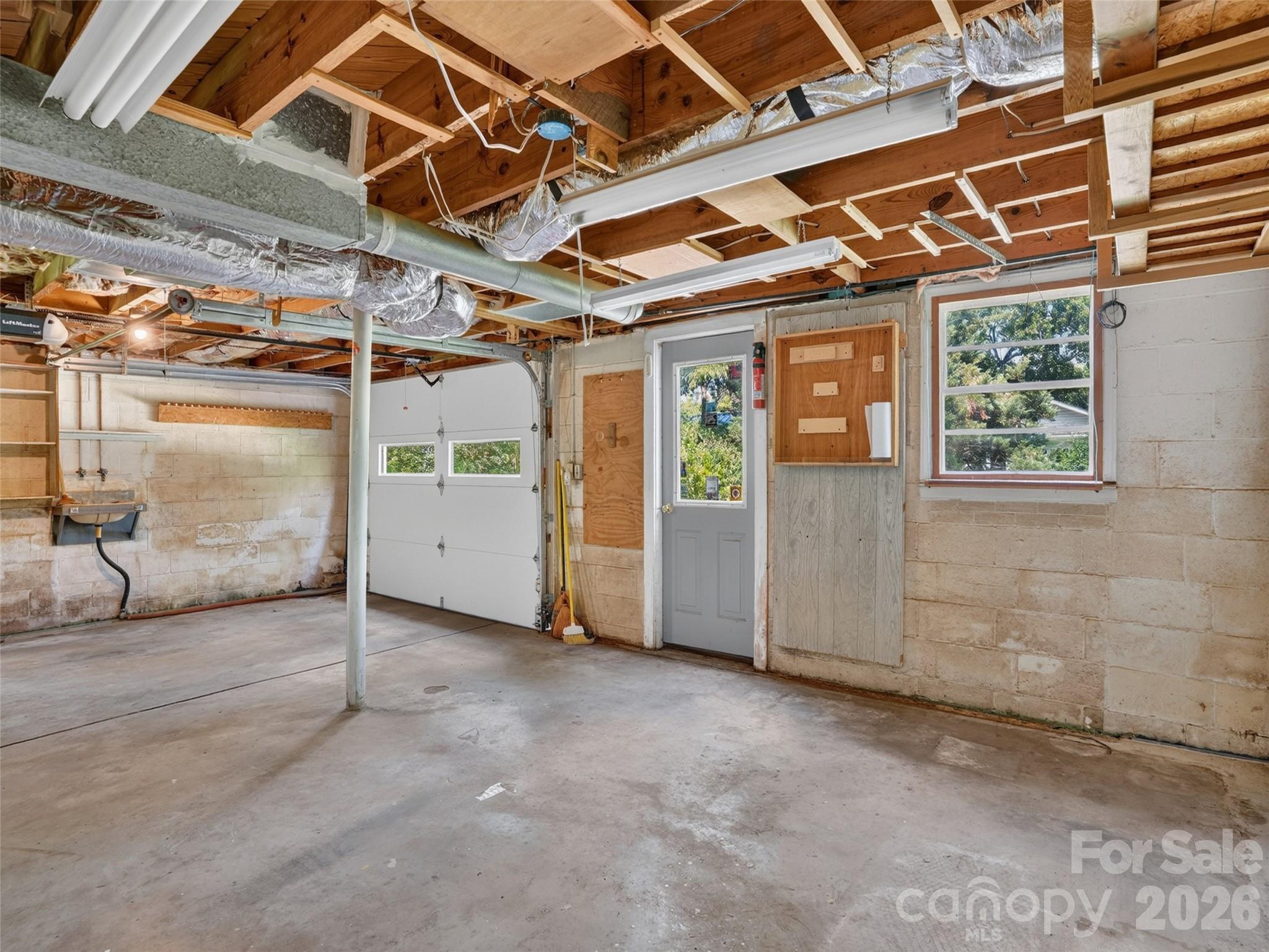 3112 Wesley Way Property Photo 25