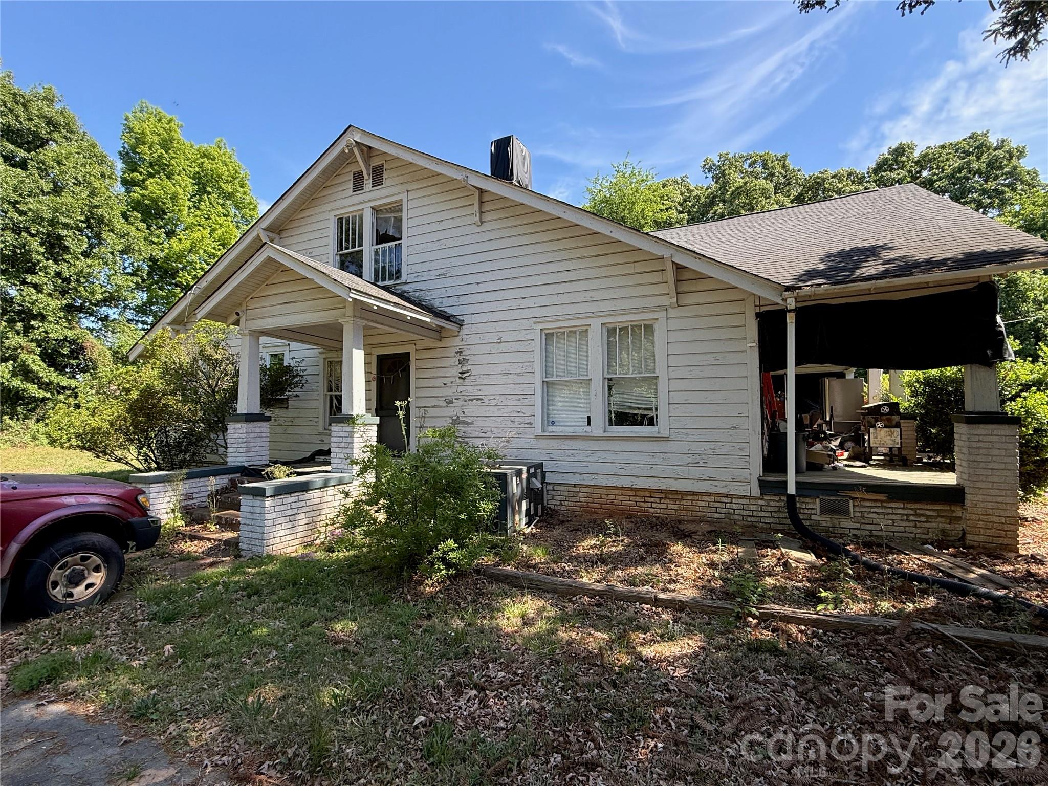 6629 The Plaza Property Photo 4