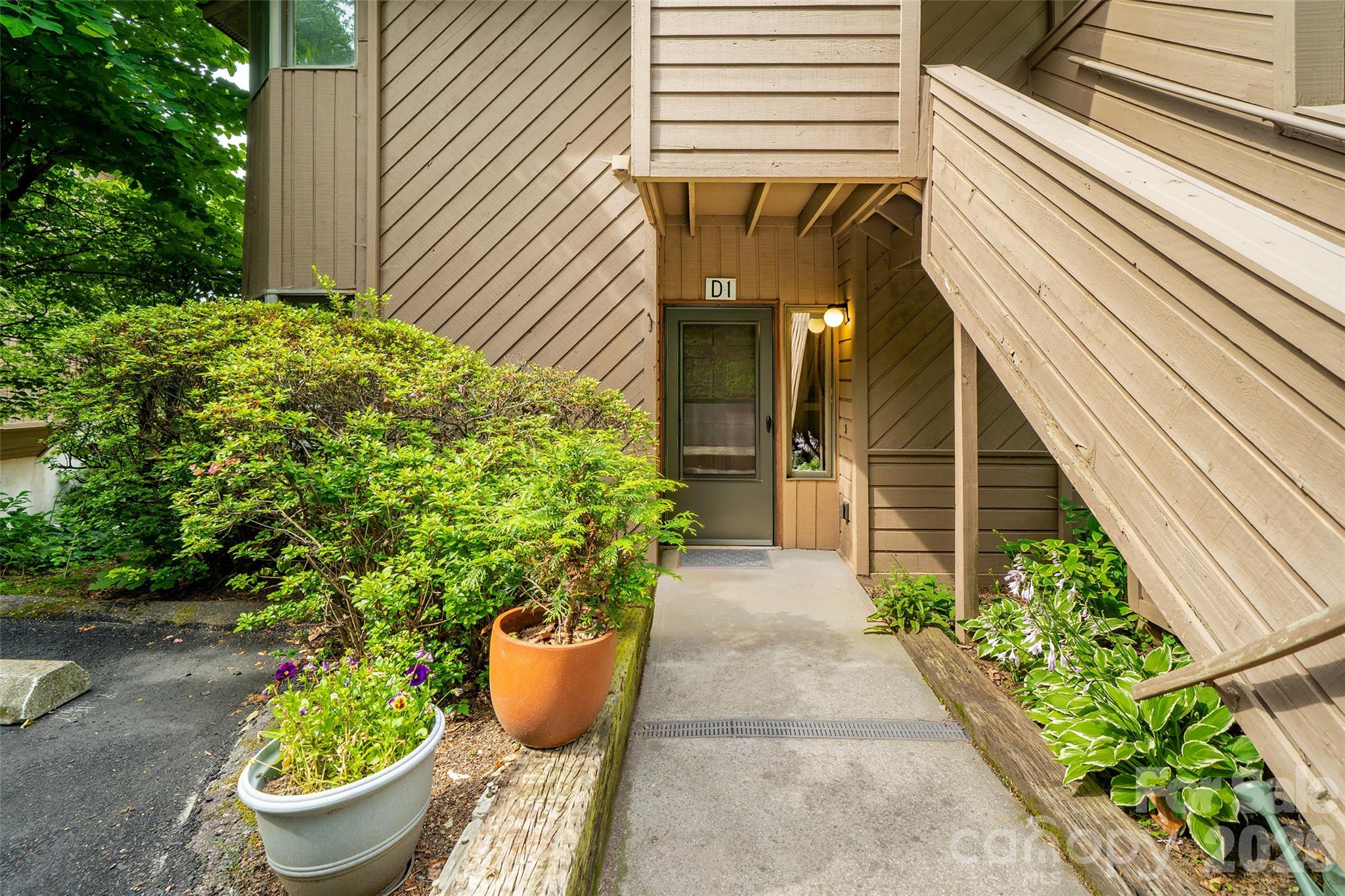 305 Piney Mountain Drive D-1 Property Photo 1