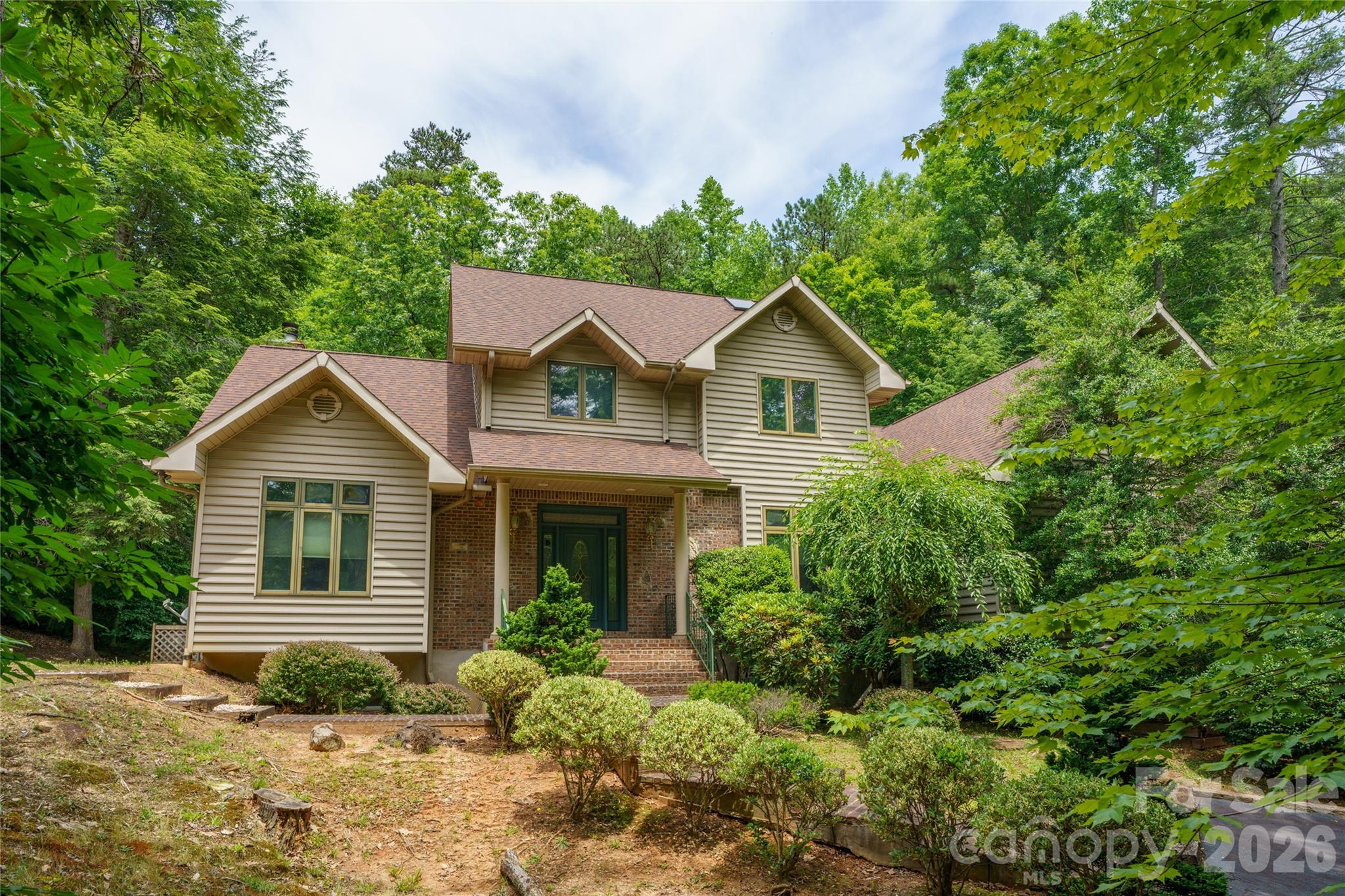 136 Rumbling Bald Road Property Photo 1