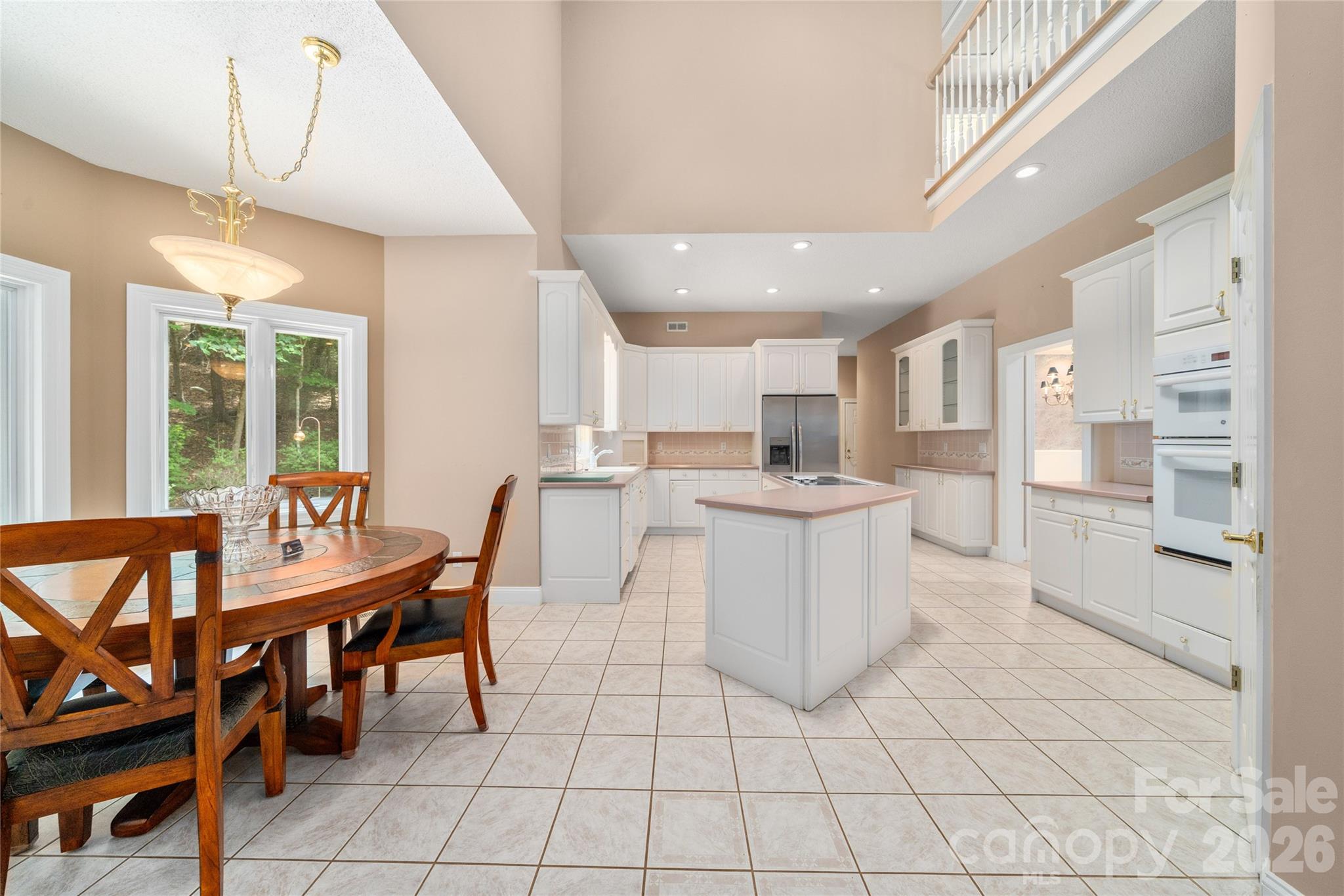 136 Rumbling Bald Road Property Photo 7
