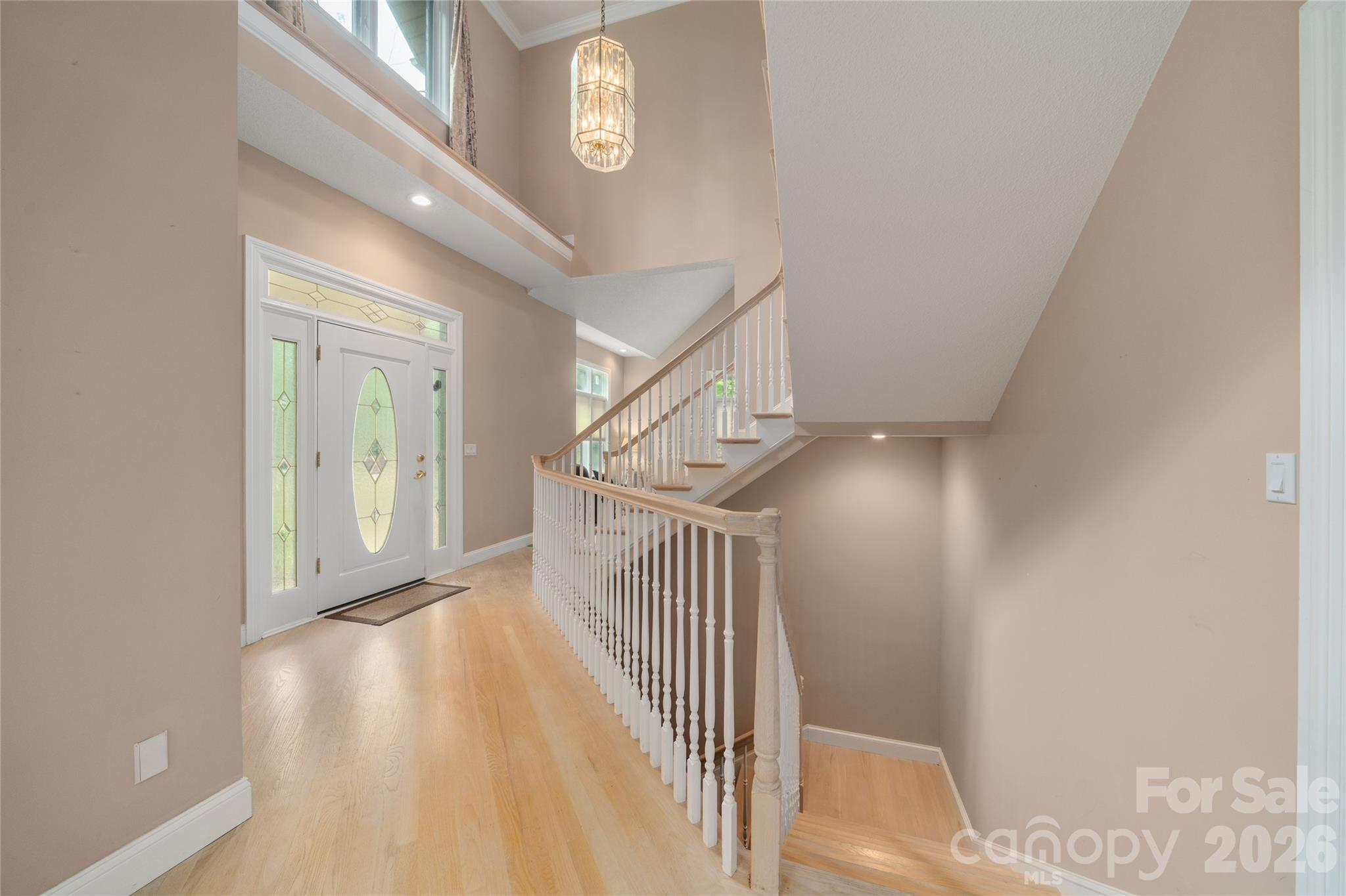 136 Rumbling Bald Road Property Photo 12