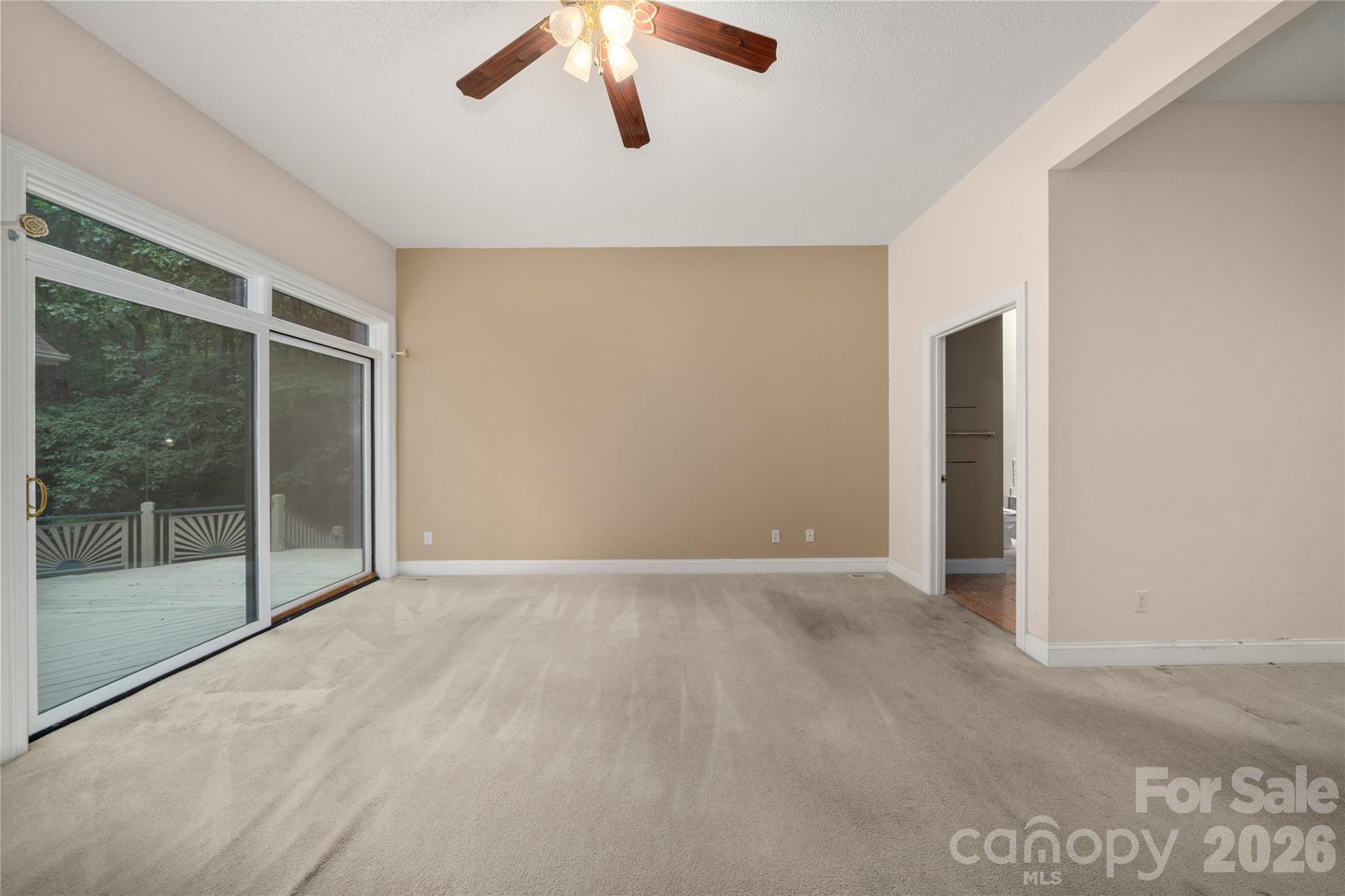 136 Rumbling Bald Road Property Photo 16