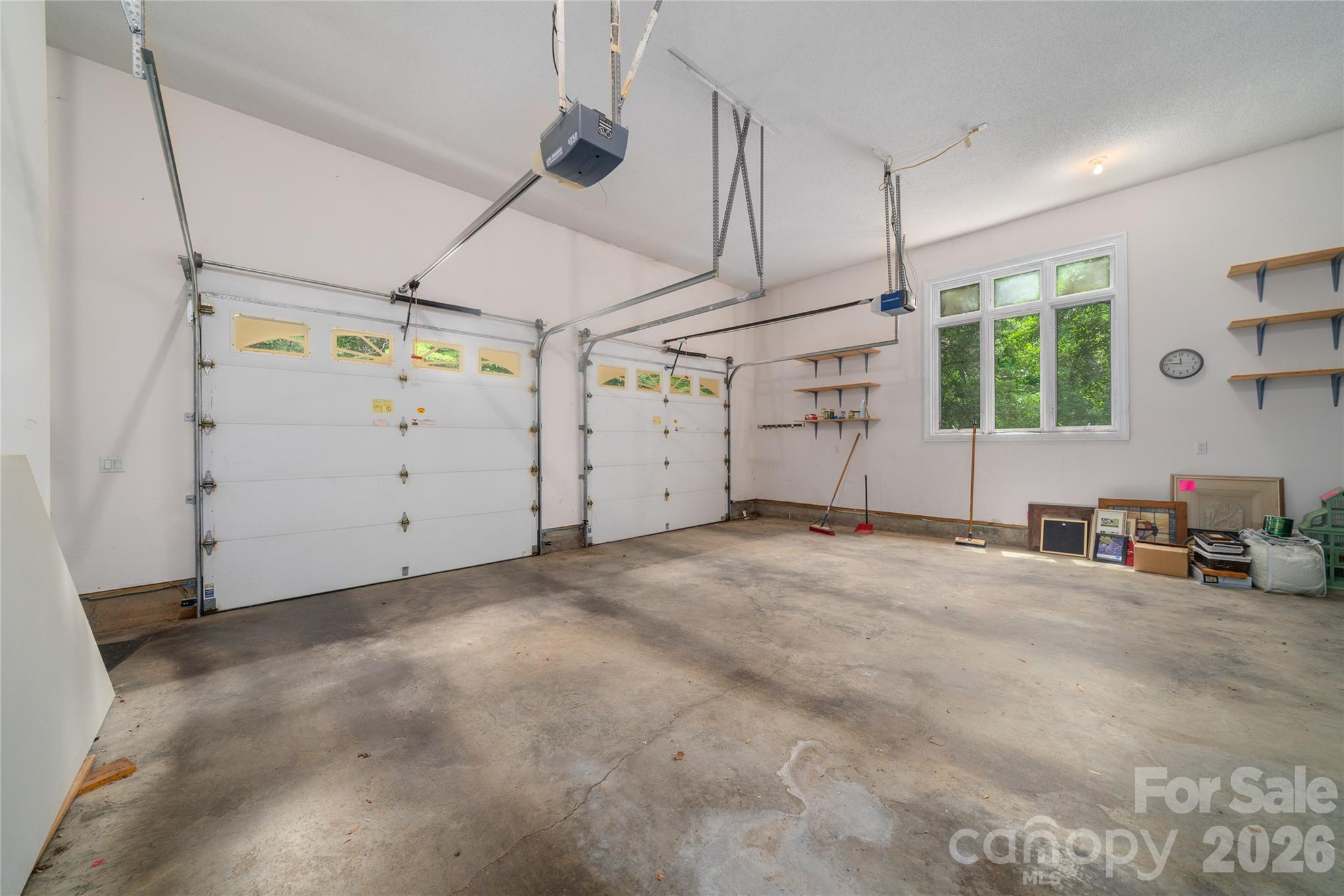 136 Rumbling Bald Road Property Photo 21