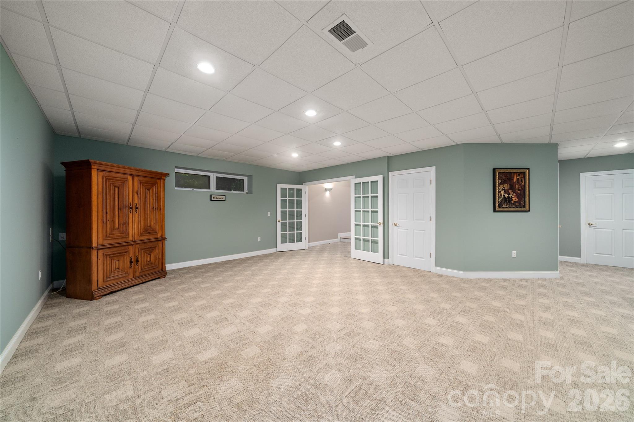136 Rumbling Bald Road Property Photo 33