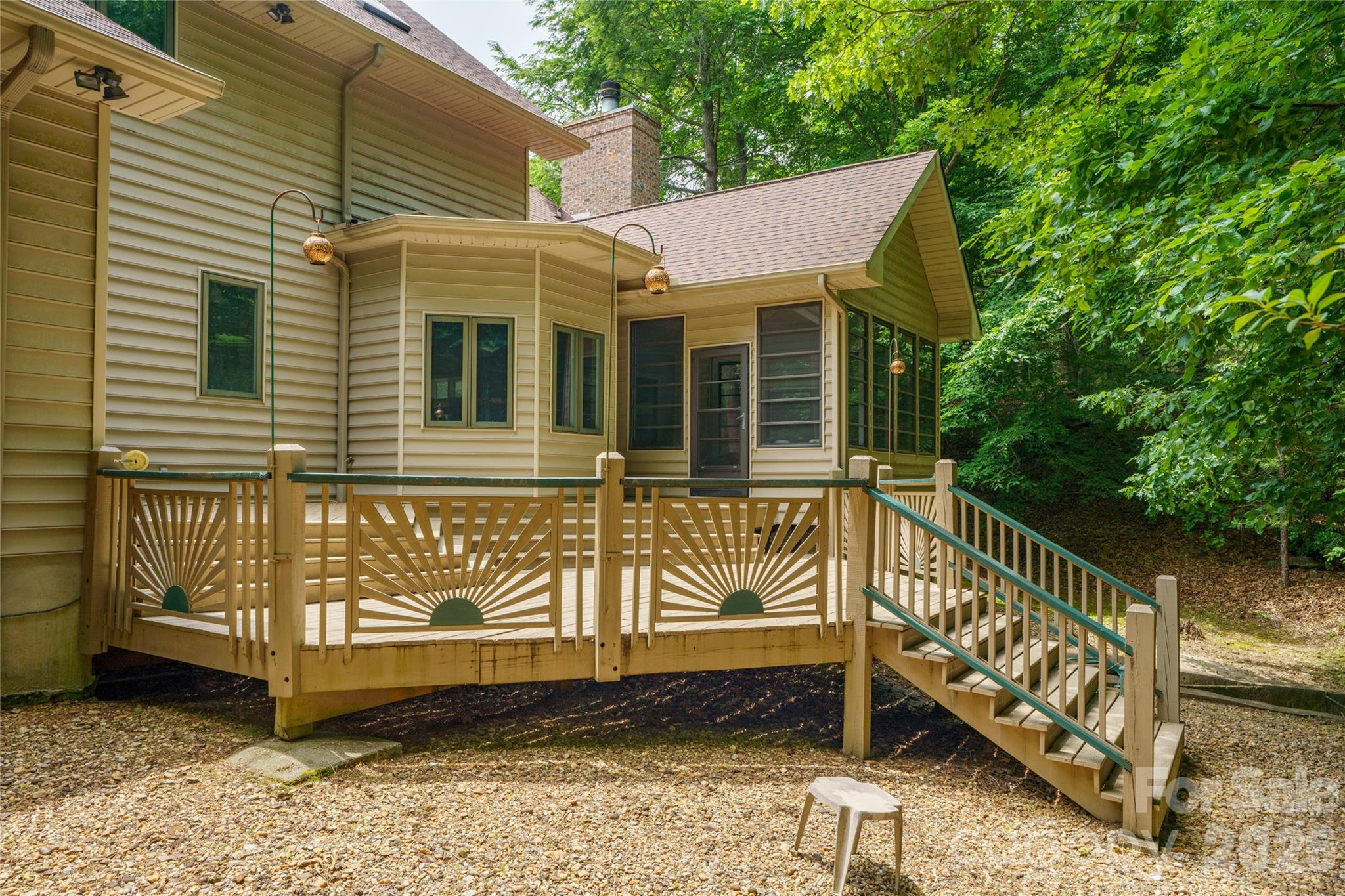 136 Rumbling Bald Road Property Photo 37