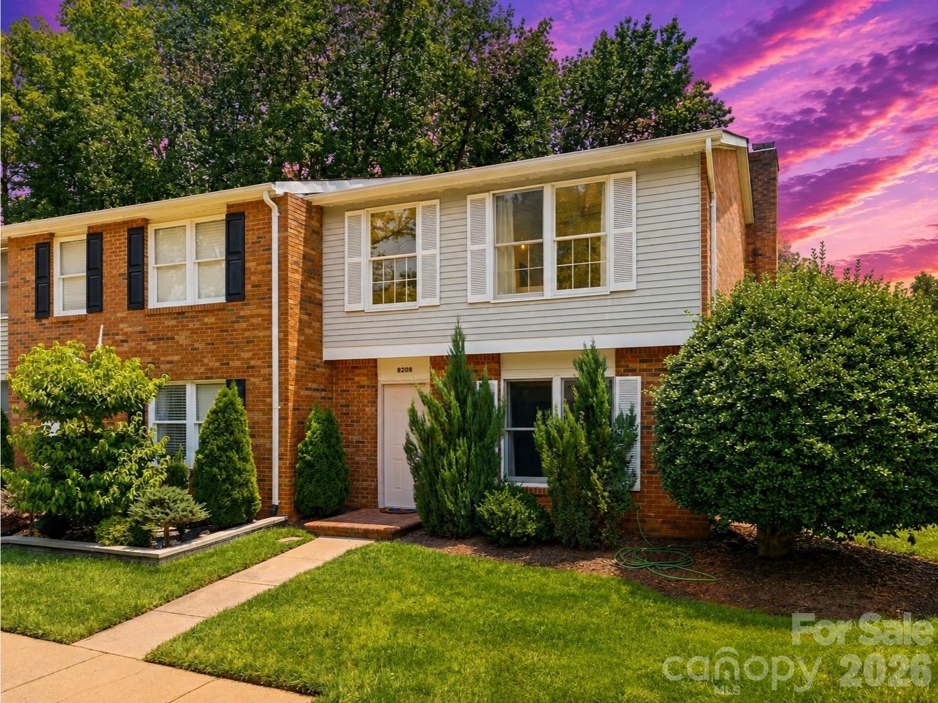 8208 Knights Bridge Road Property Photo 1