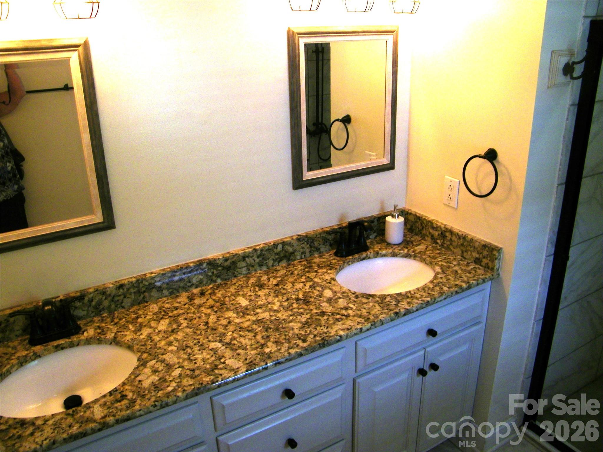 609 Redah Avenue Property Photo 20