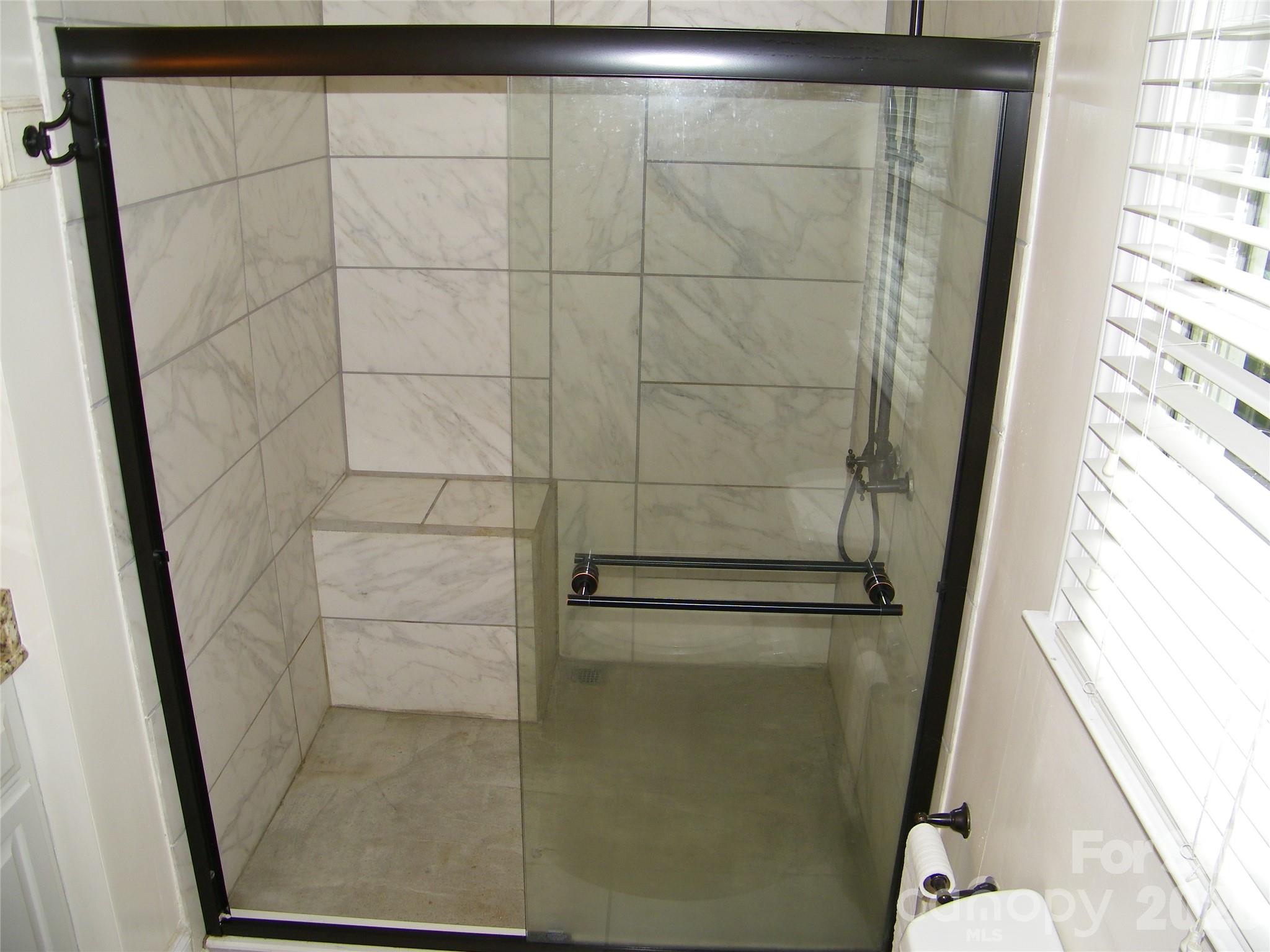 609 Redah Avenue Property Photo 22