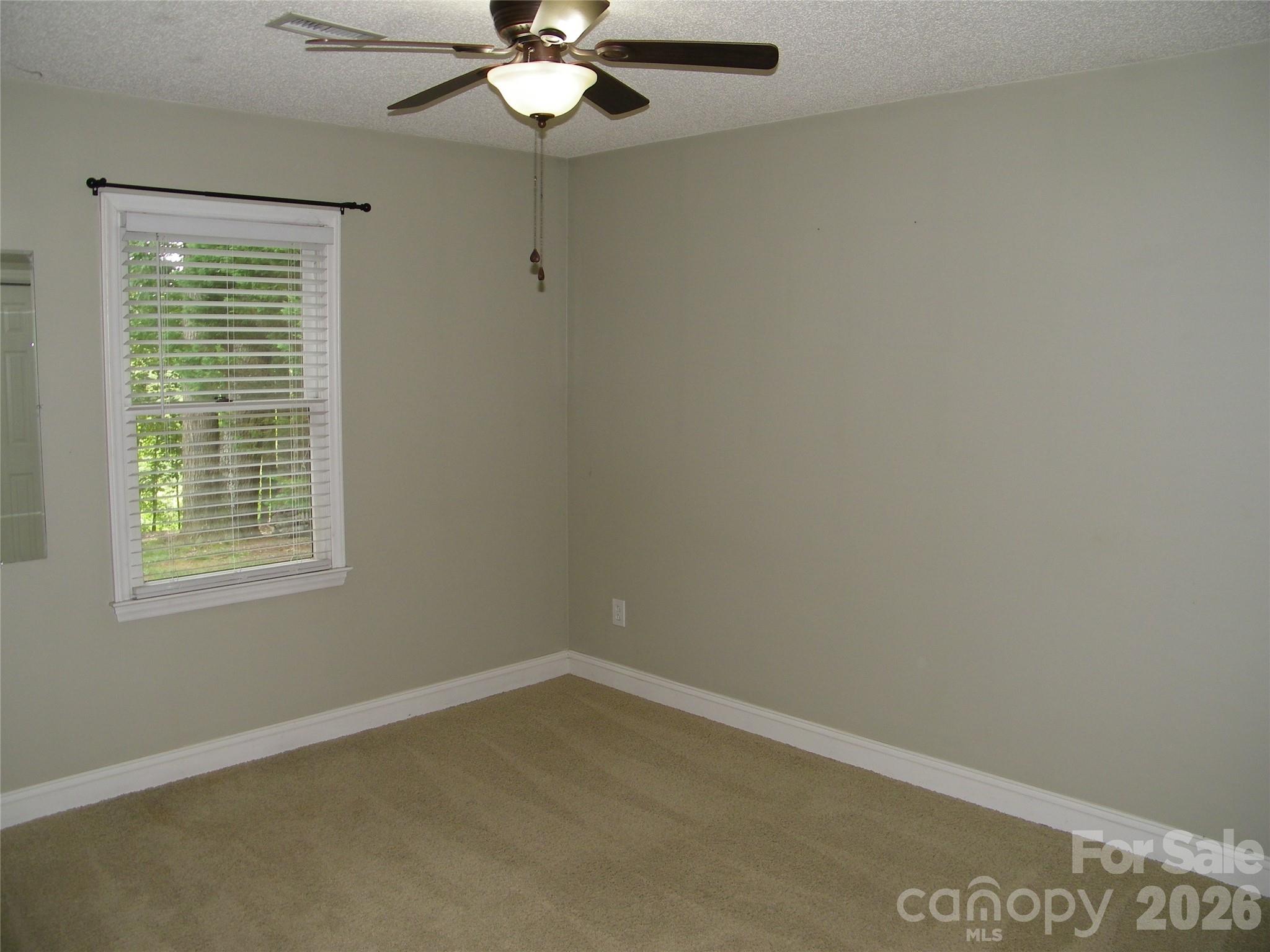 609 Redah Avenue Property Photo 29