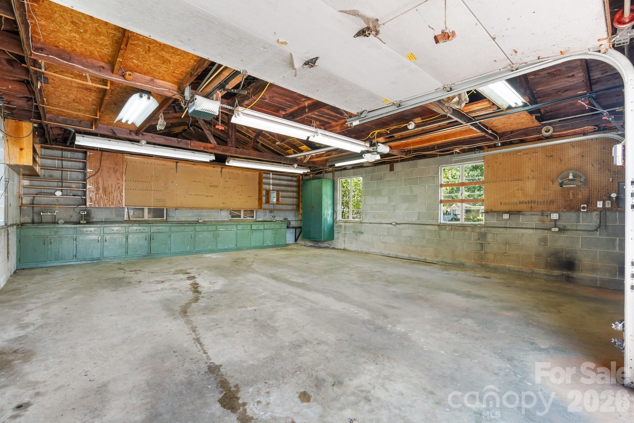 4002 Hickory Boulevard Property Photo 9