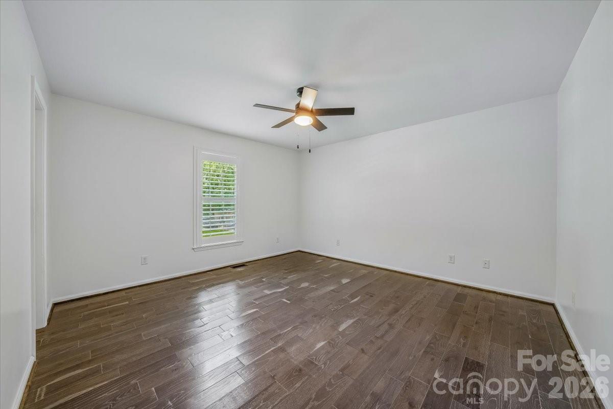 1512 Kinglet Drive Property Photo 23