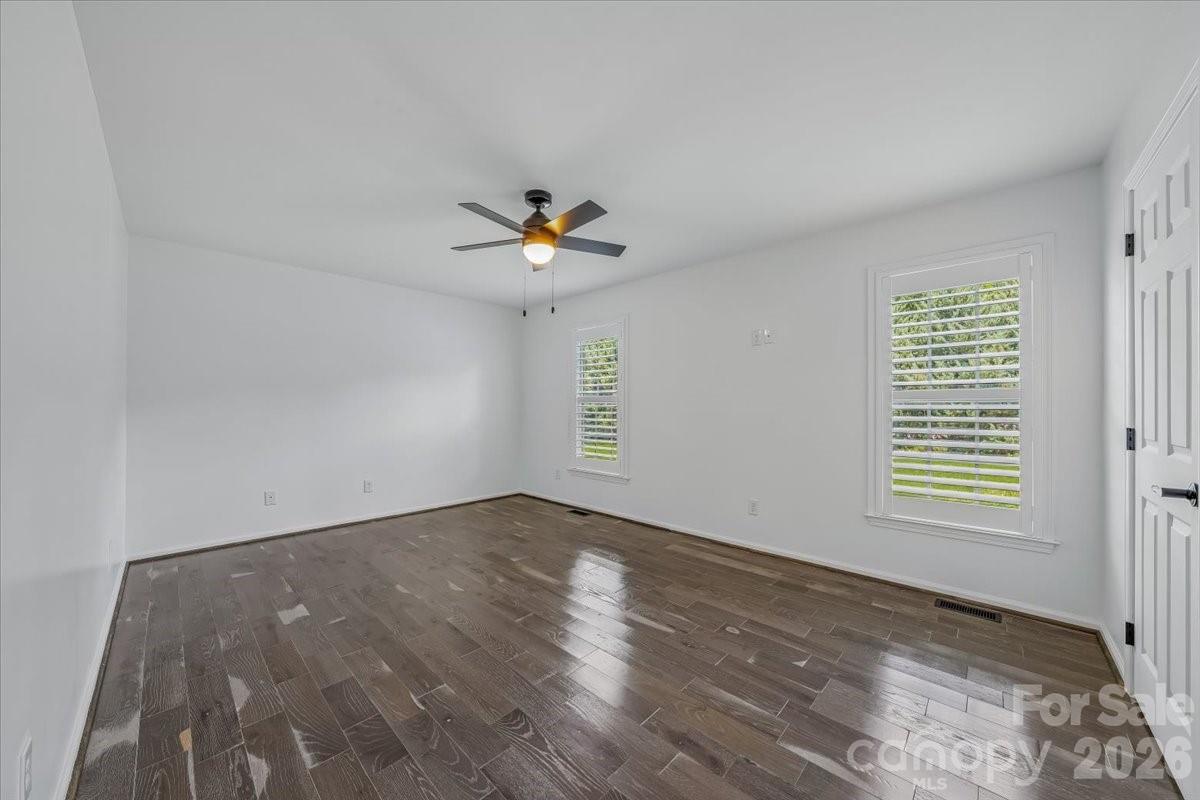 1512 Kinglet Drive Property Photo 24