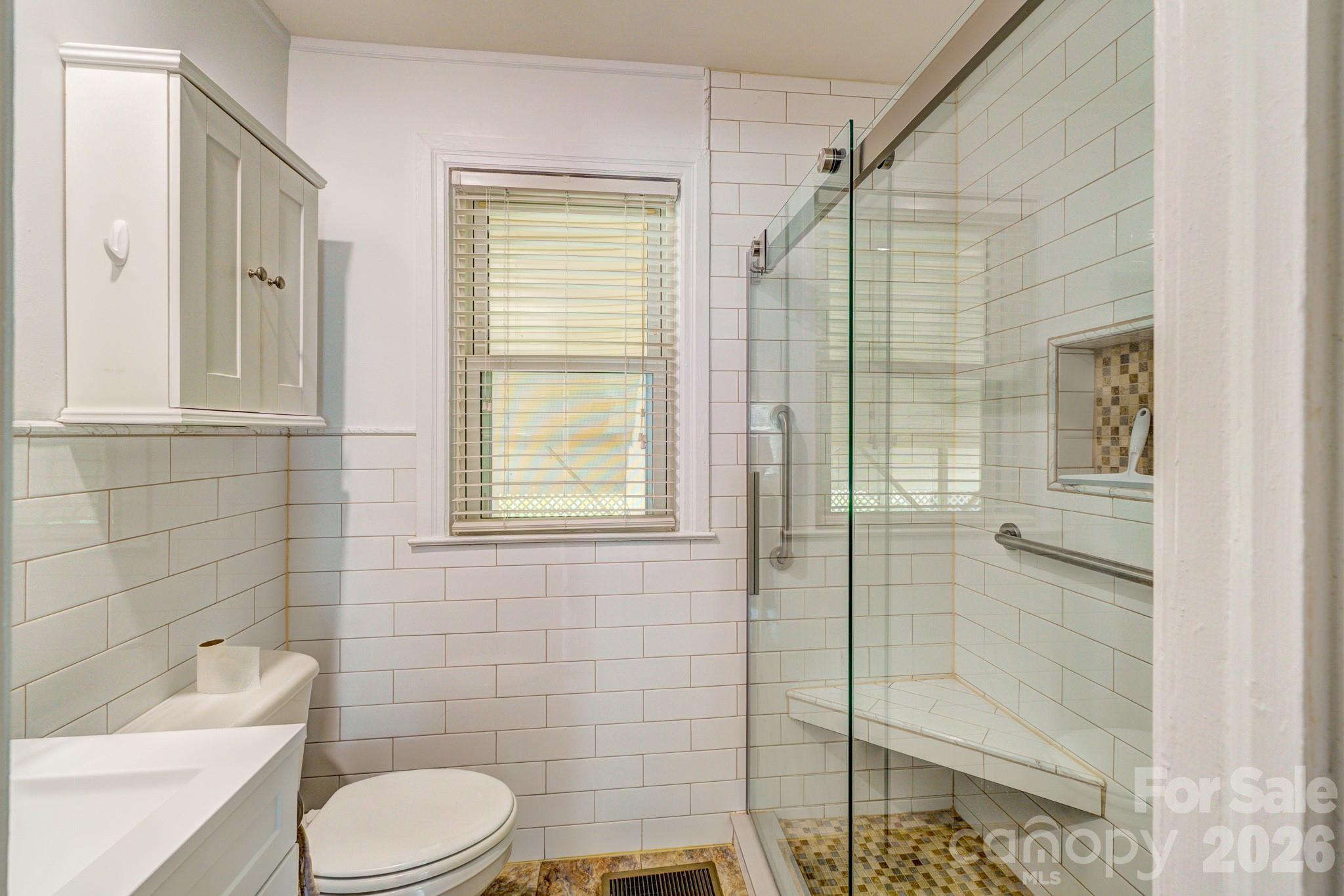 402 N Houser Street Property Photo 14