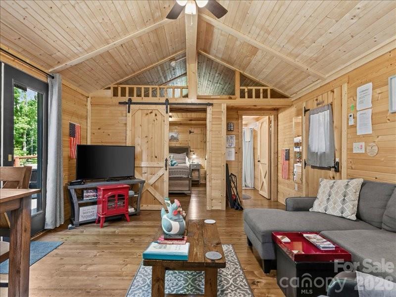 119 & 127 Deer Hill Lane Property Photo 9