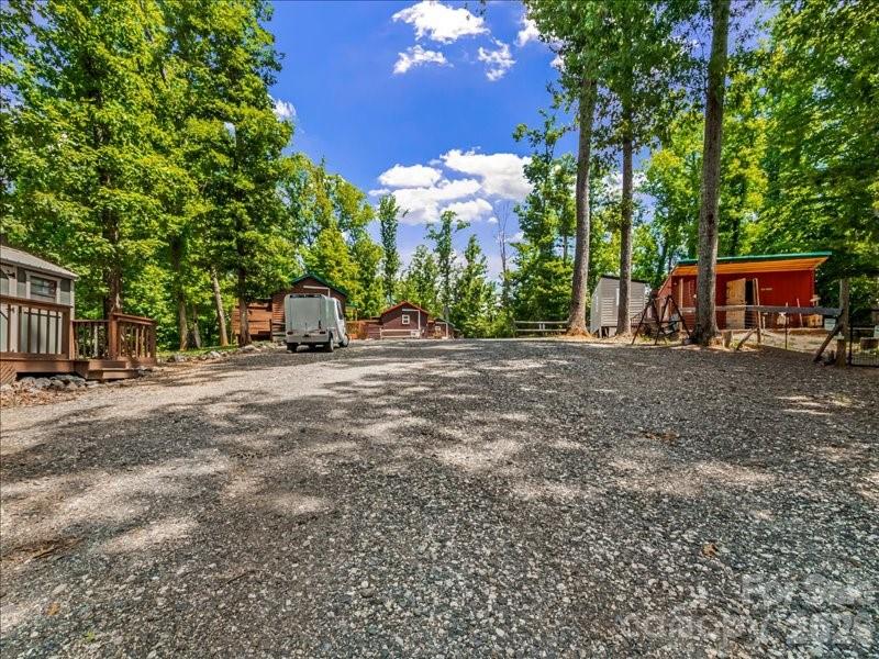 119 & 127 Deer Hill Lane Property Photo 16