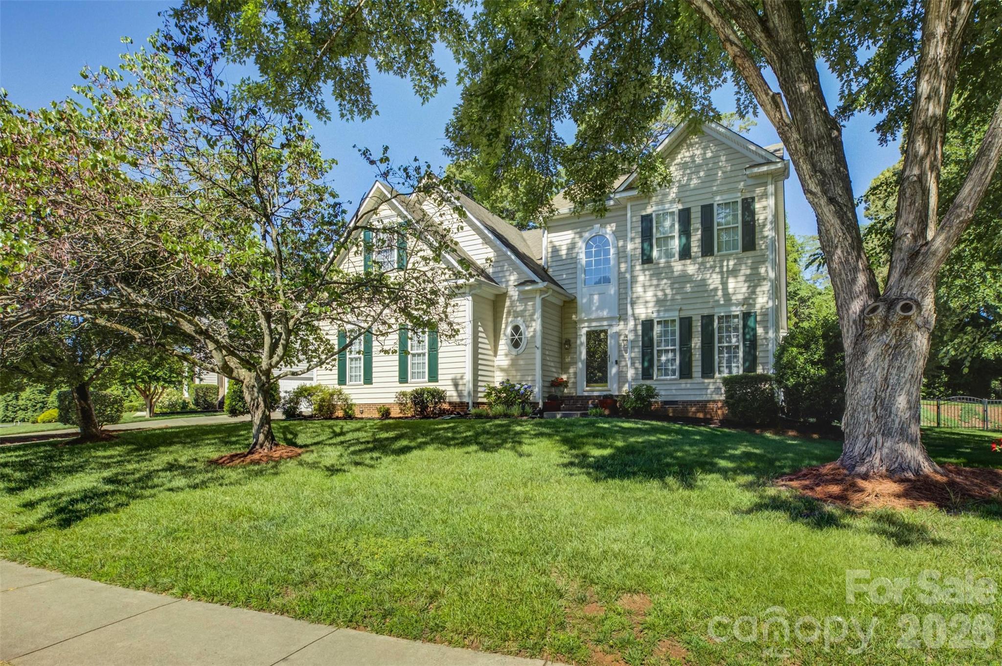 11611 Knightsdale Drive Property Photo 1