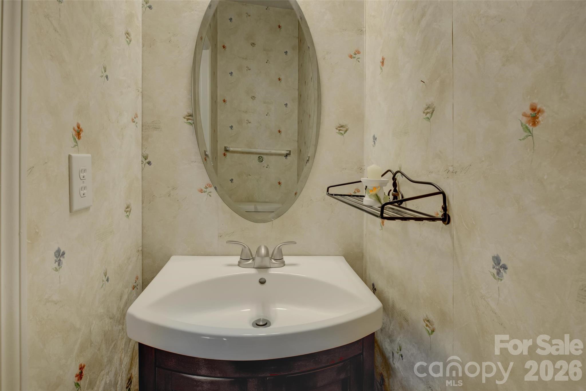 11611 Knightsdale Drive Property Photo 7