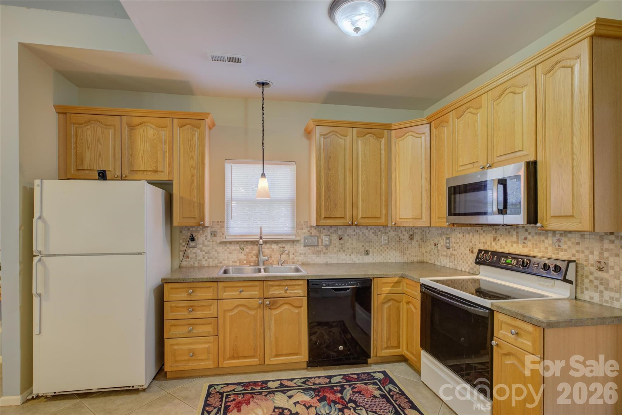 11611 Knightsdale Drive Property Photo 8