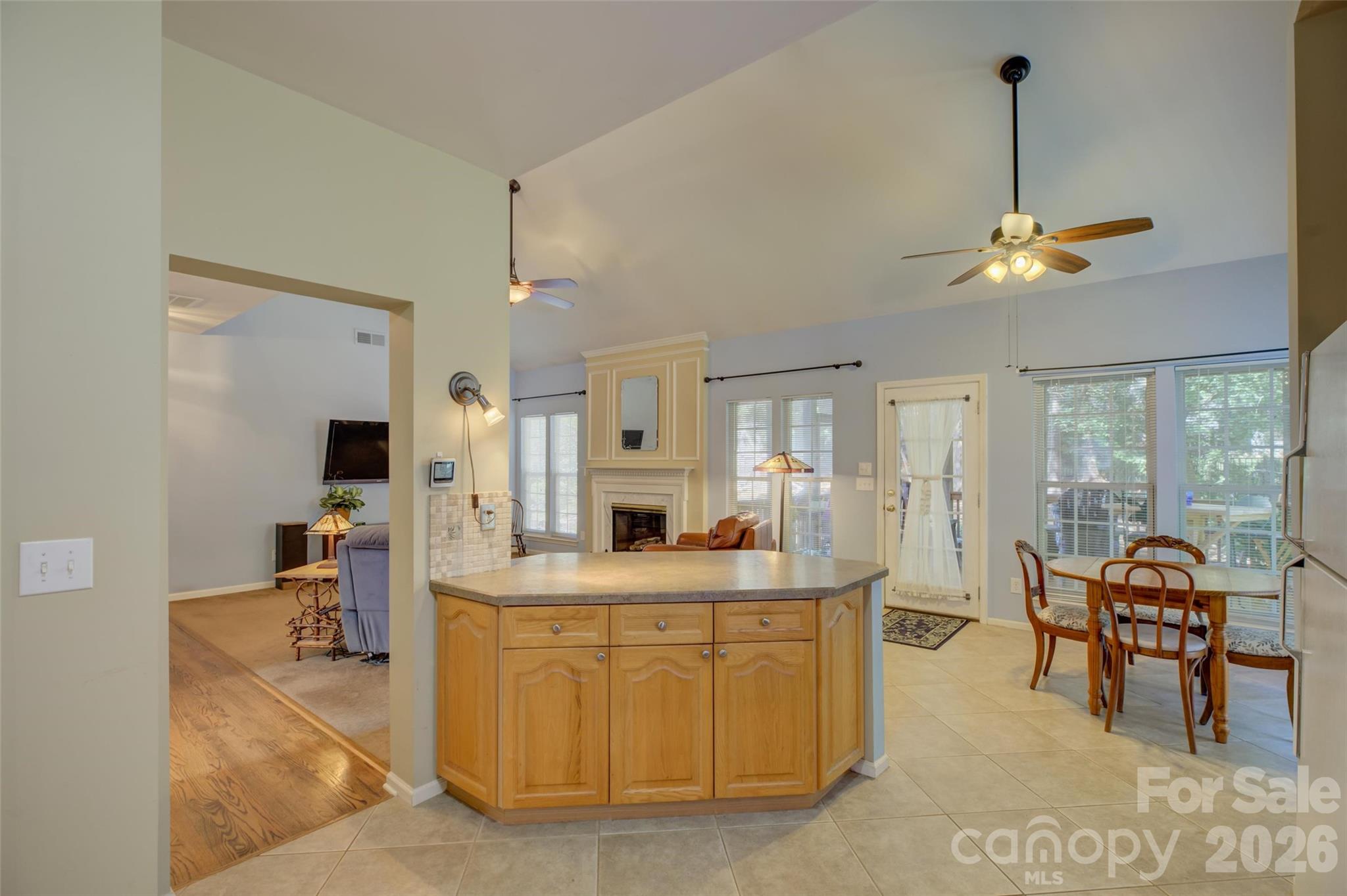 11611 Knightsdale Drive Property Photo 10