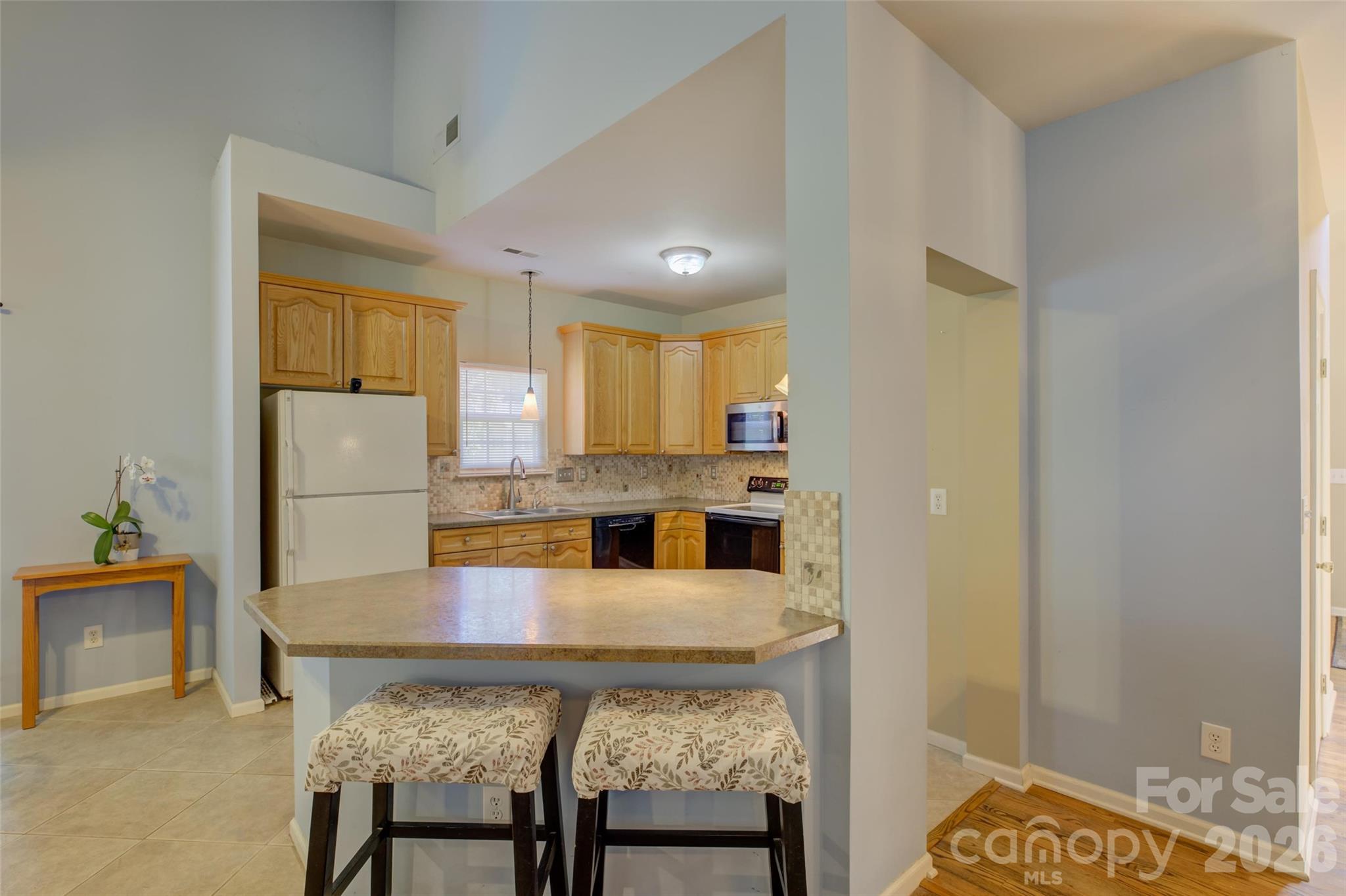 11611 Knightsdale Drive Property Photo 11