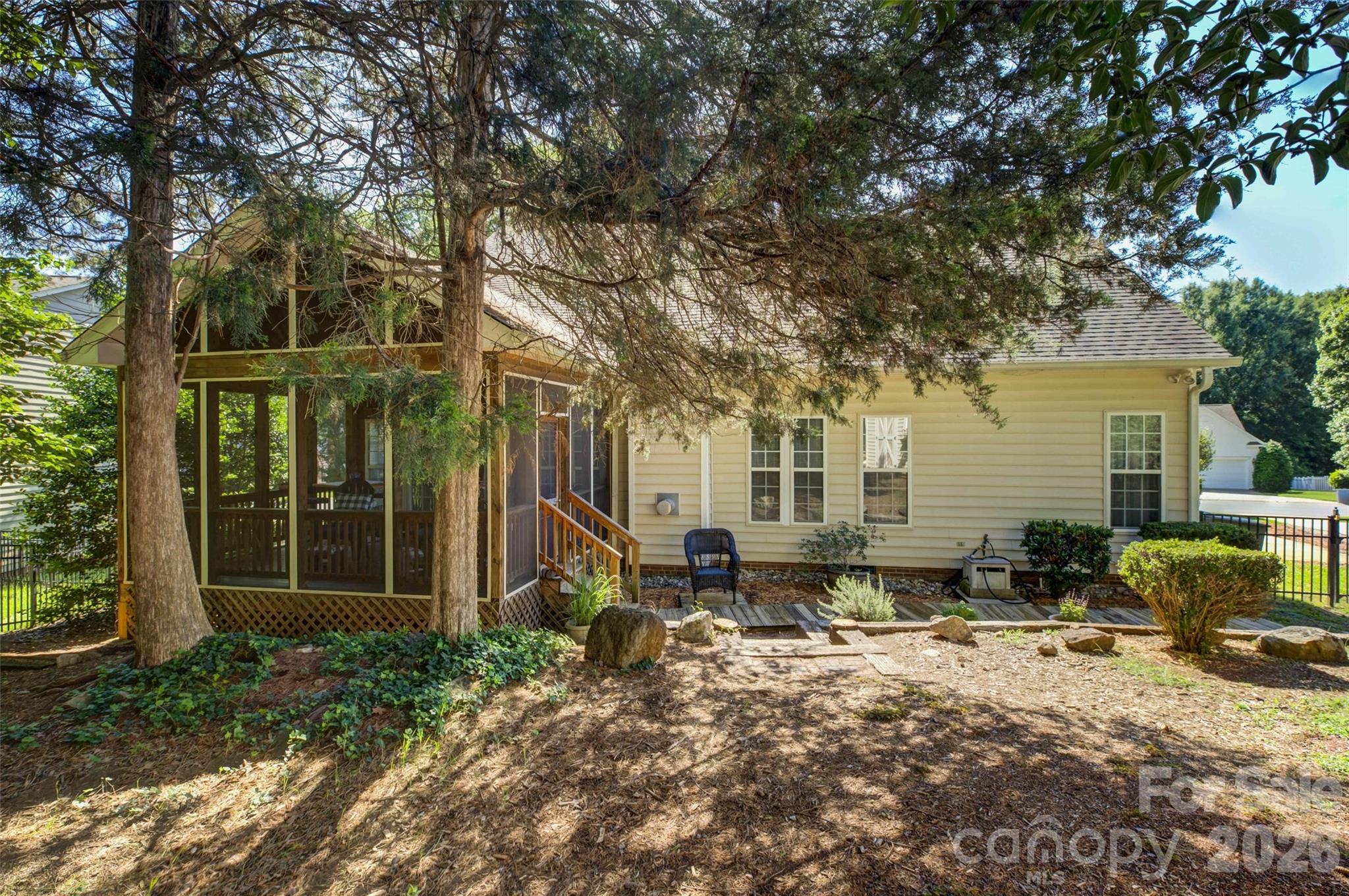 11611 Knightsdale Drive Property Photo 35