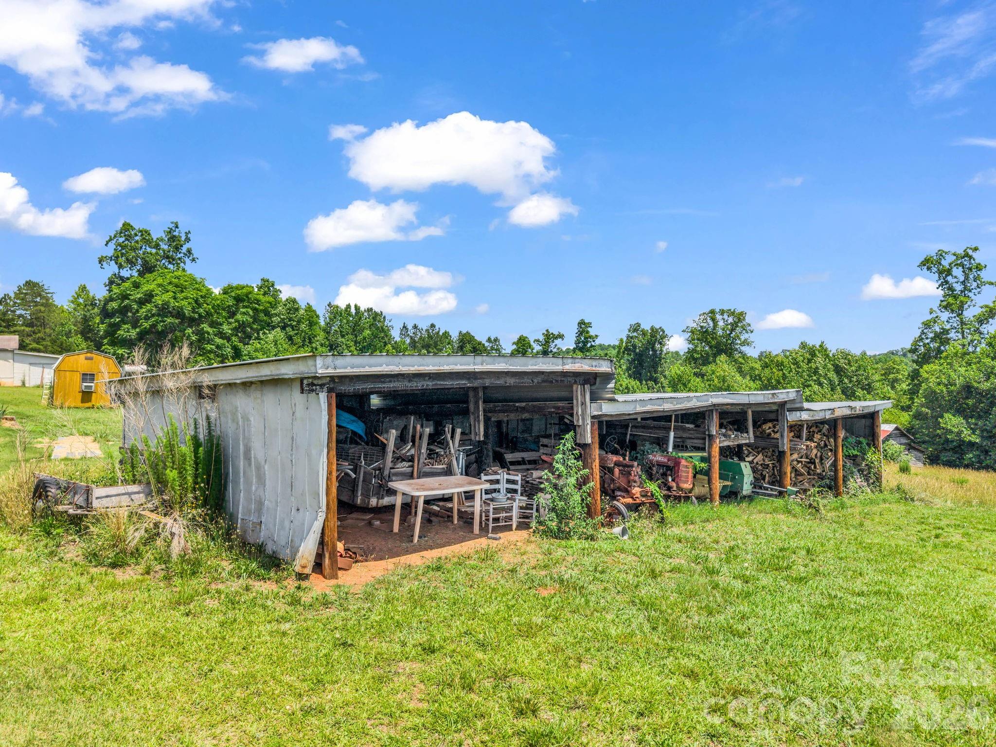 1740 Baber Road Property Photo 6