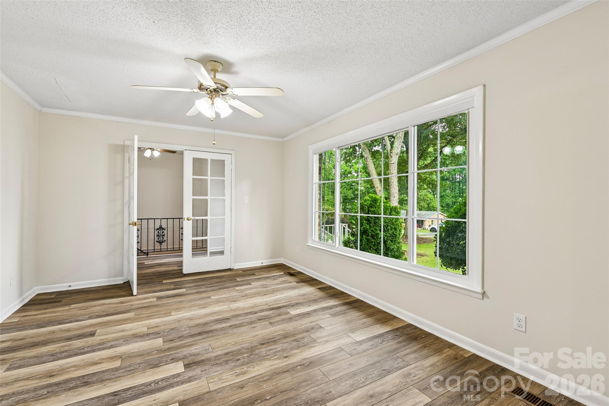 1621 N Oak Drive Property Photo 11