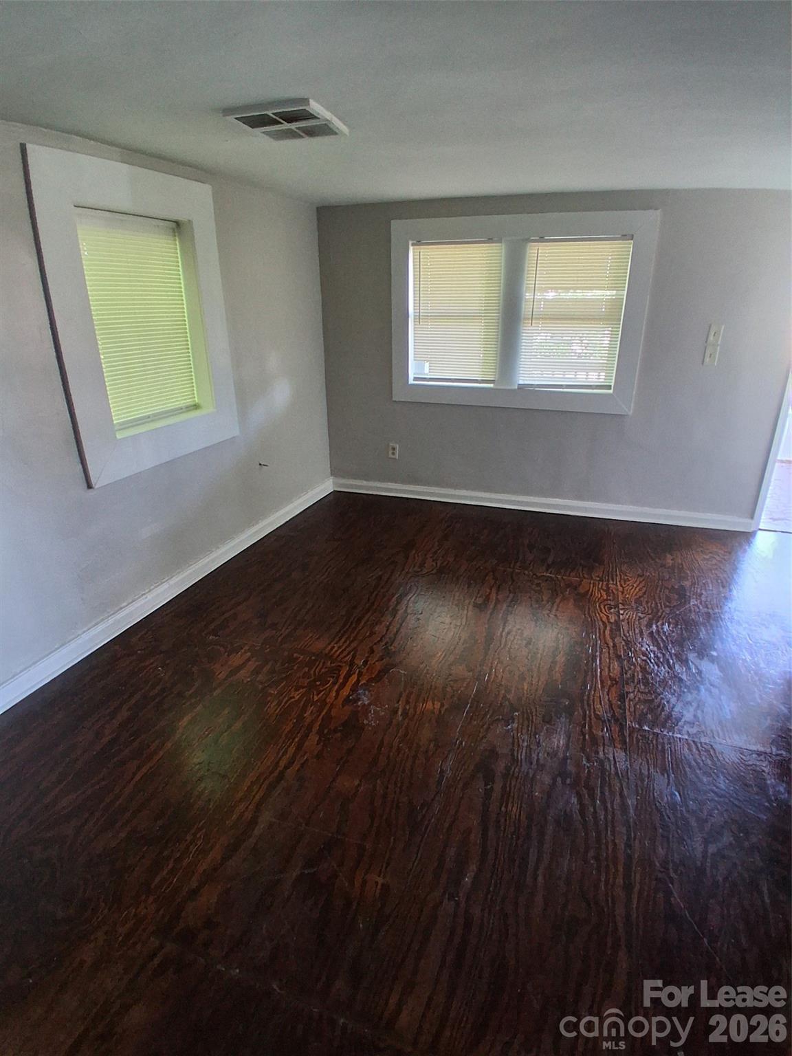 912 Berryhill Road Property Photo 10