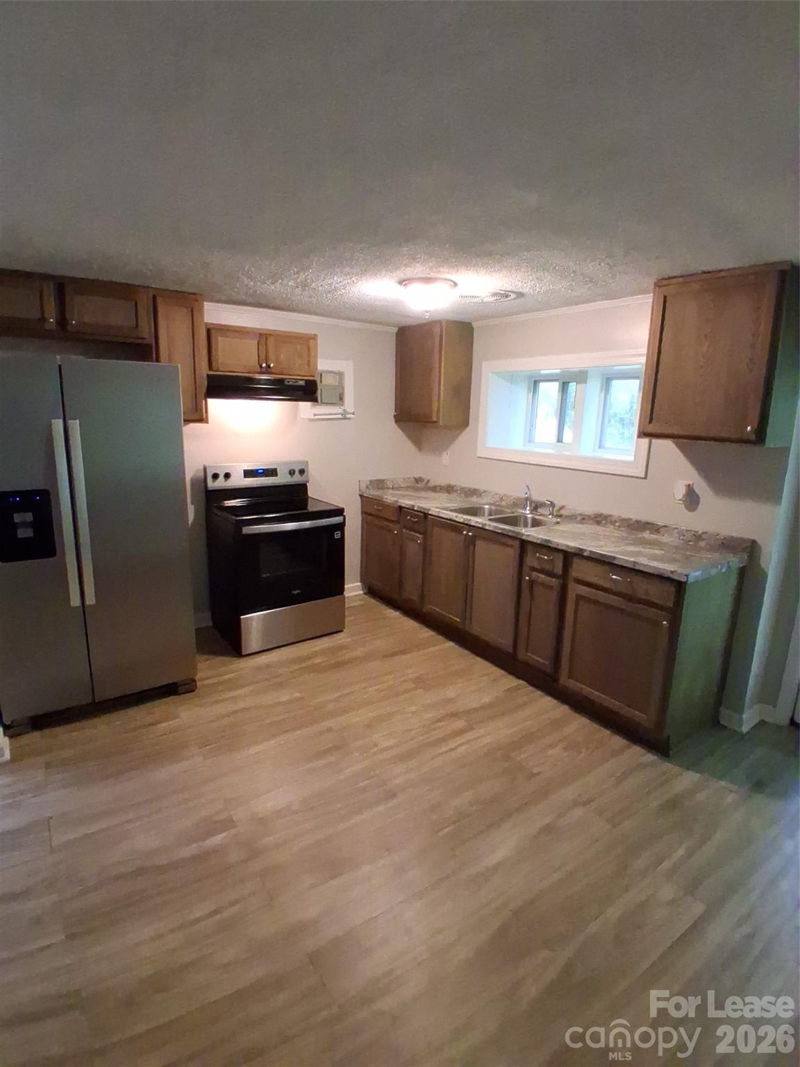 912 Berryhill Road Property Photo 12