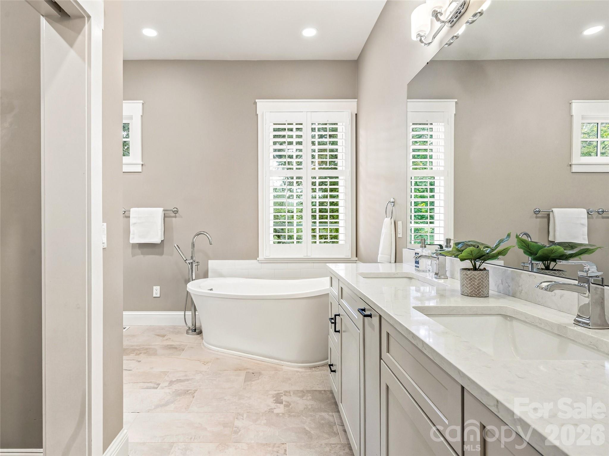 1 Cedar Chine Drive Property Photo 25
