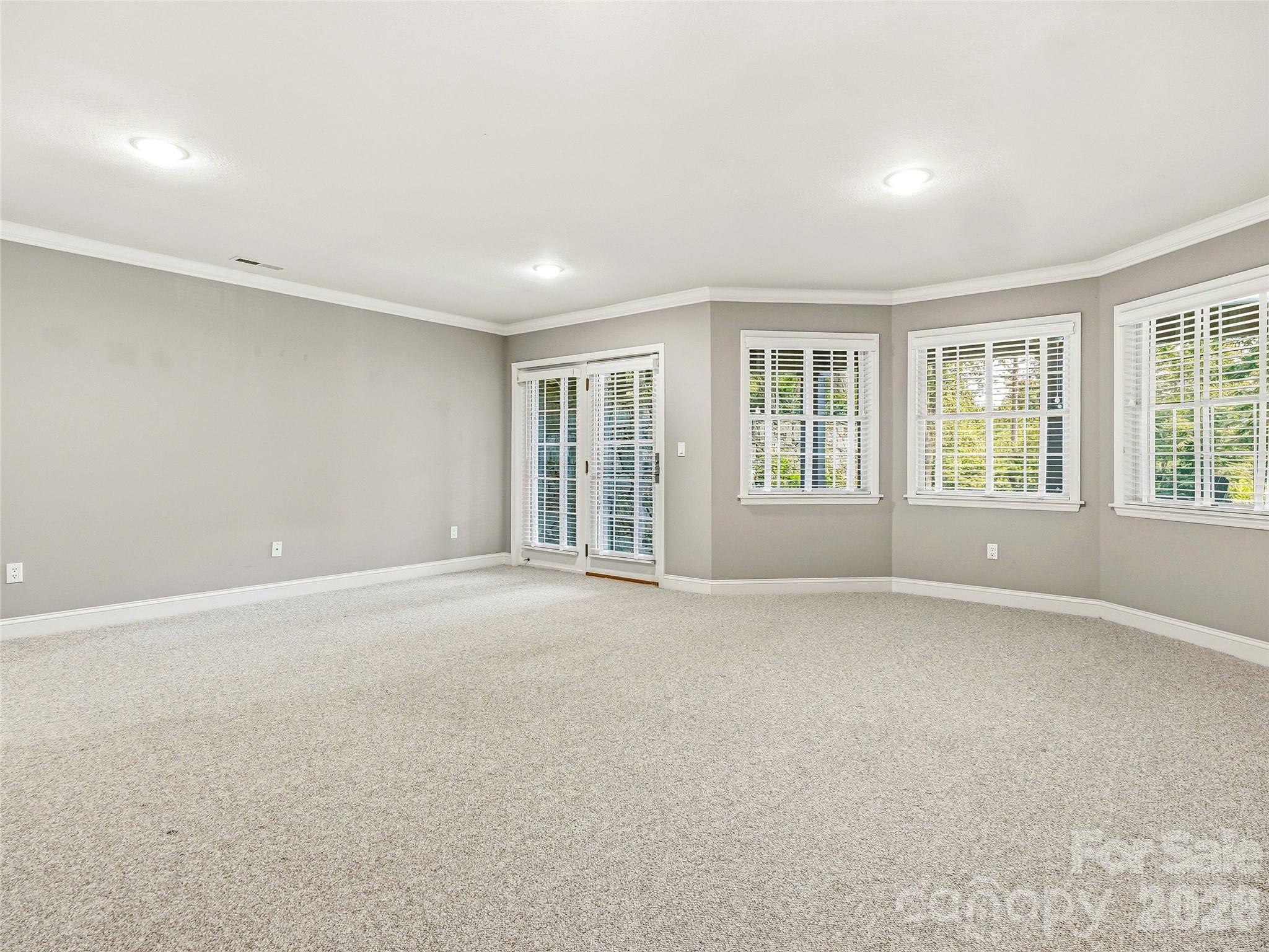 1 Cedar Chine Drive Property Photo 38