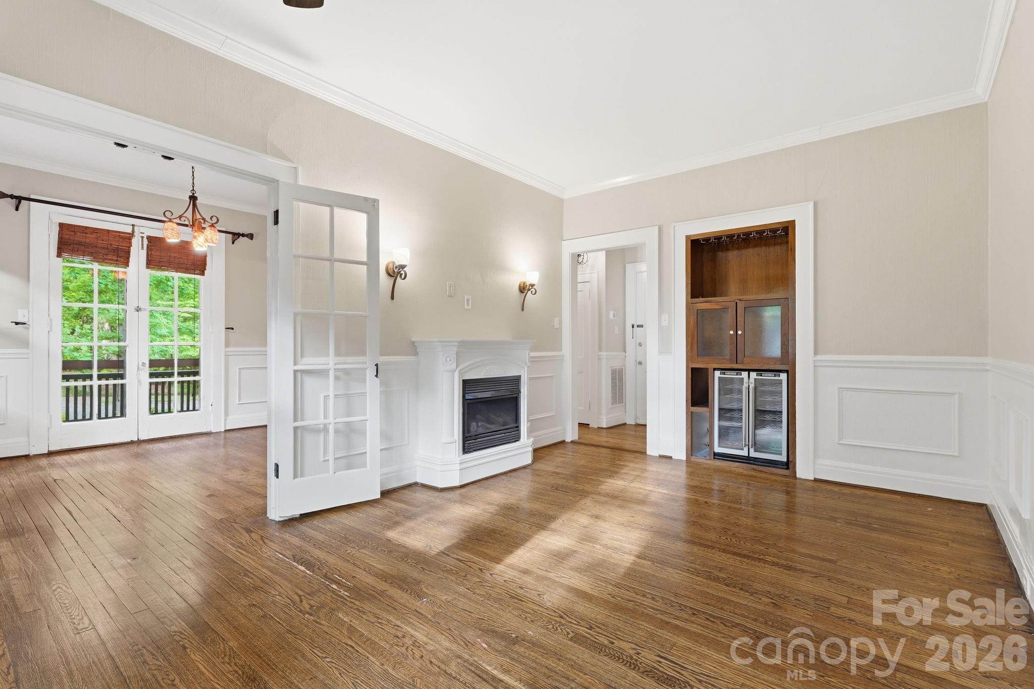 916 Bromley Road Property Photo 27
