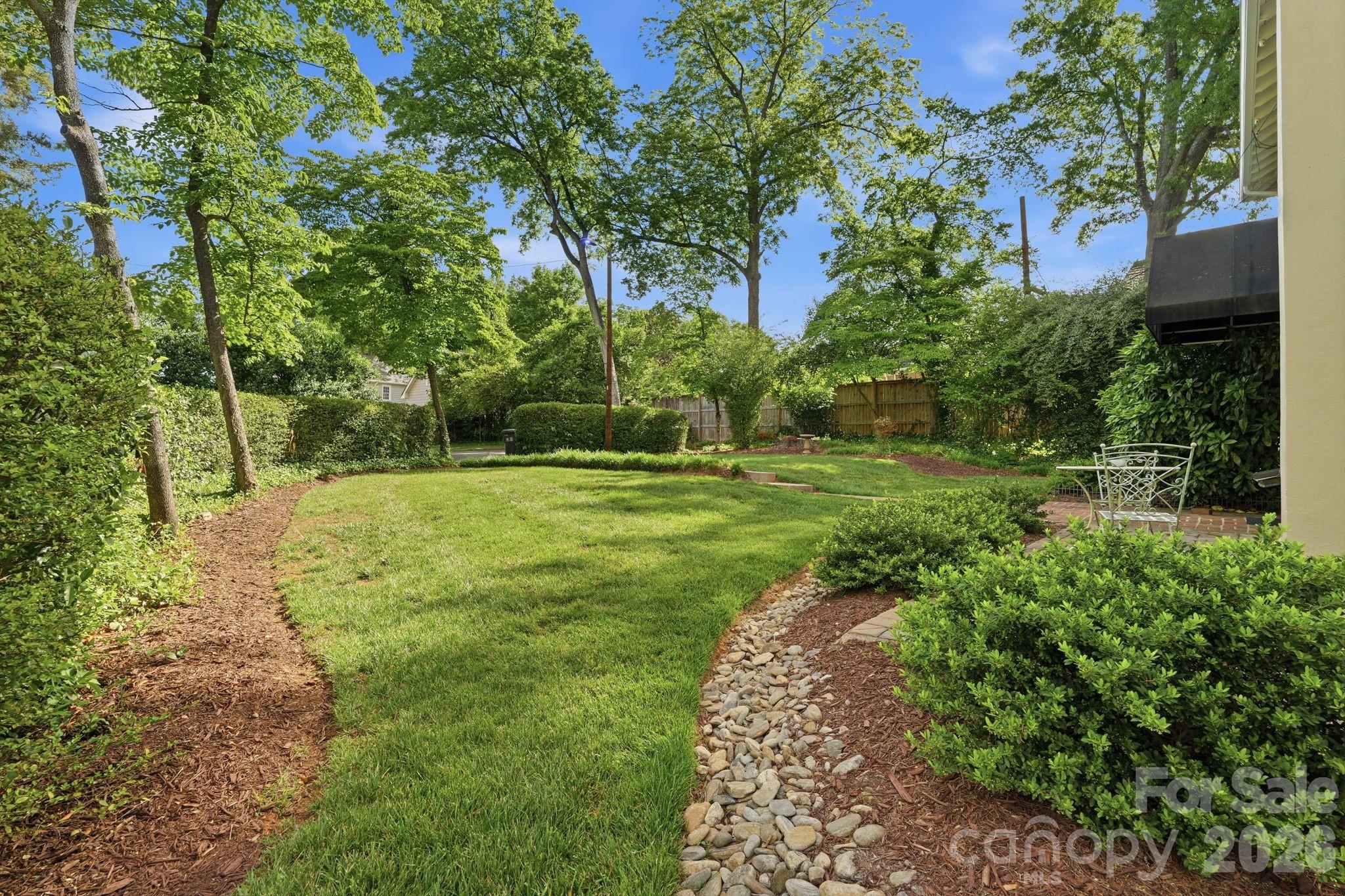 916 Bromley Road Property Photo 42