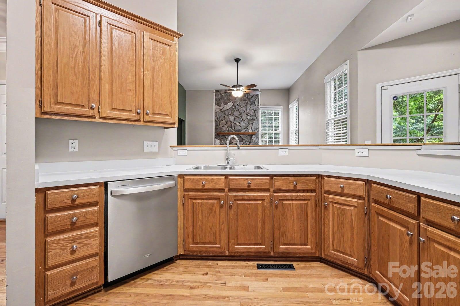 17208 Sycamore Ridge Court Property Photo 7