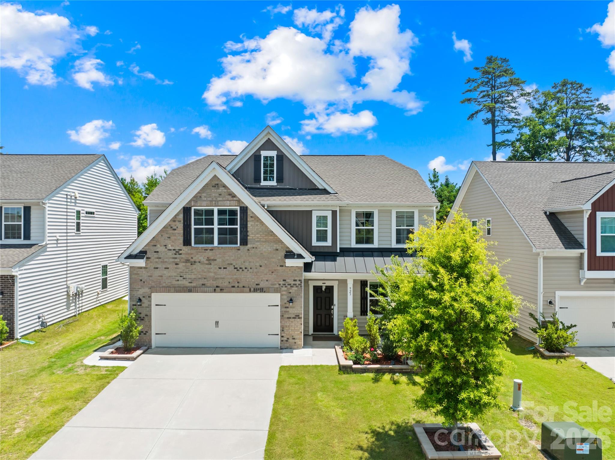 923 Wood Apple Lane Property Photo 1