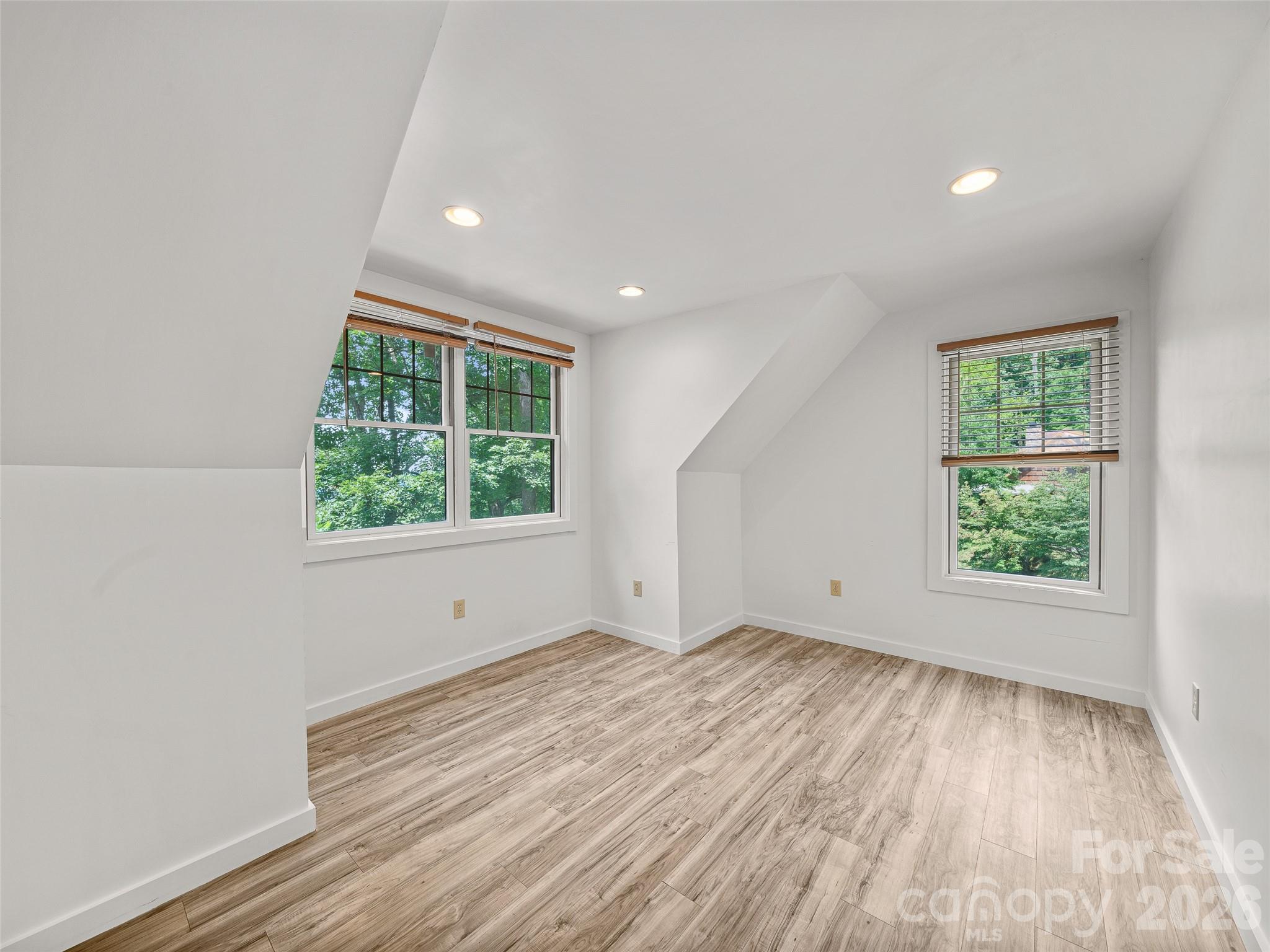 140 Falls Crossing Road Property Photo 25