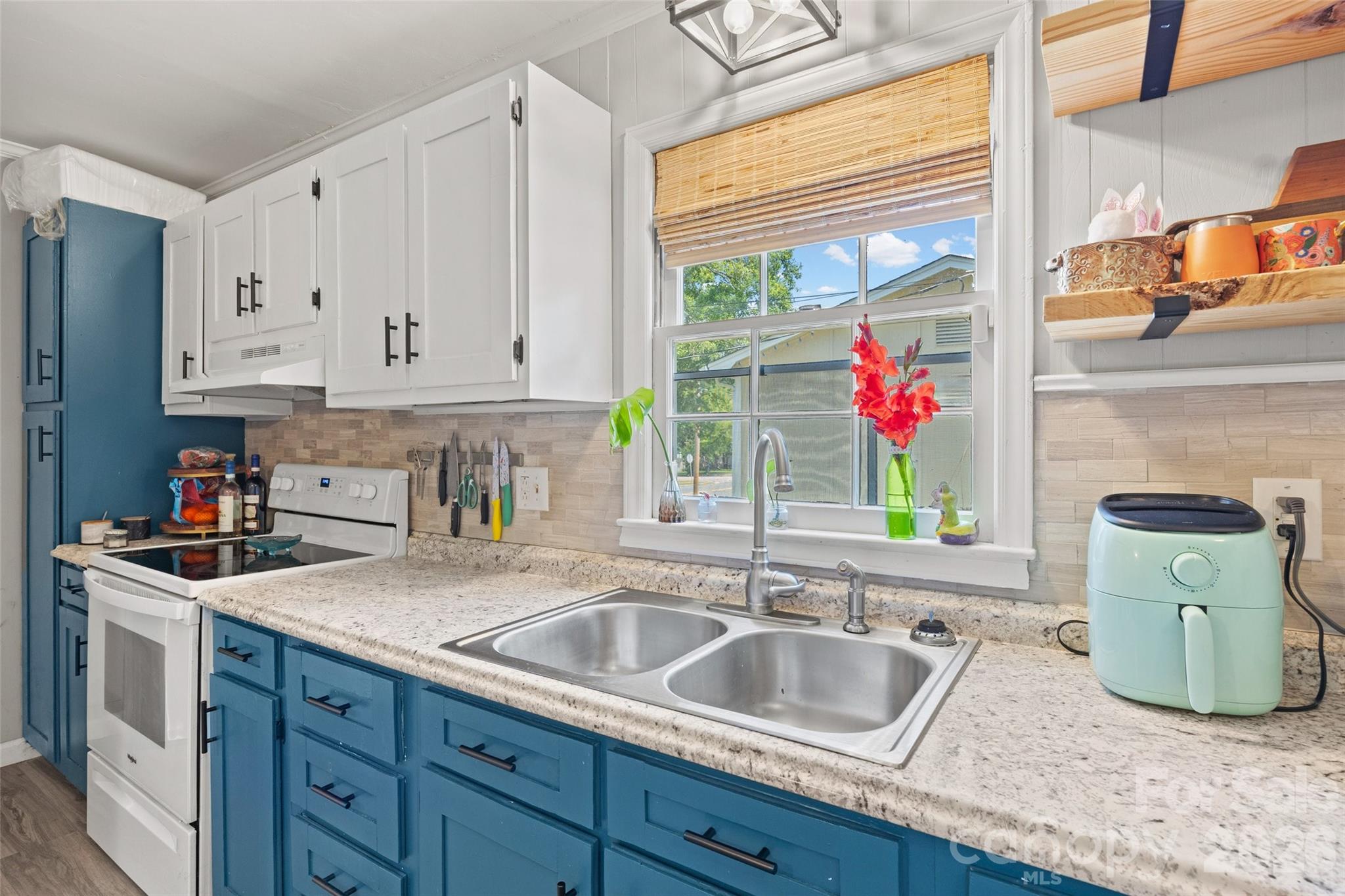 304 Annafrel Street Property Photo 18