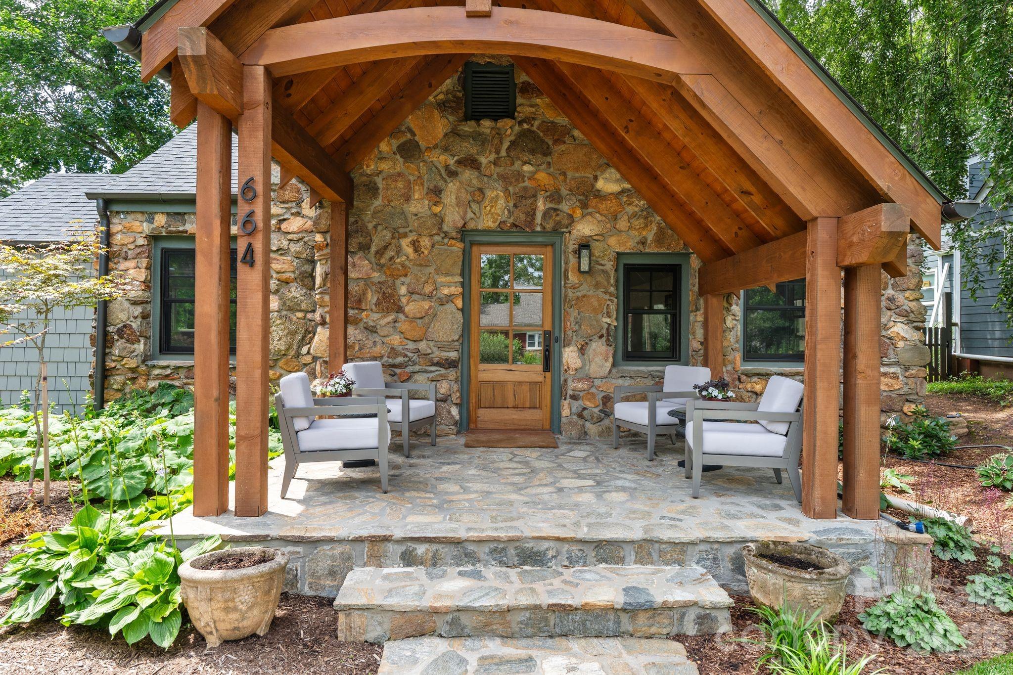 664 Lakeshore Drive Property Photo 3