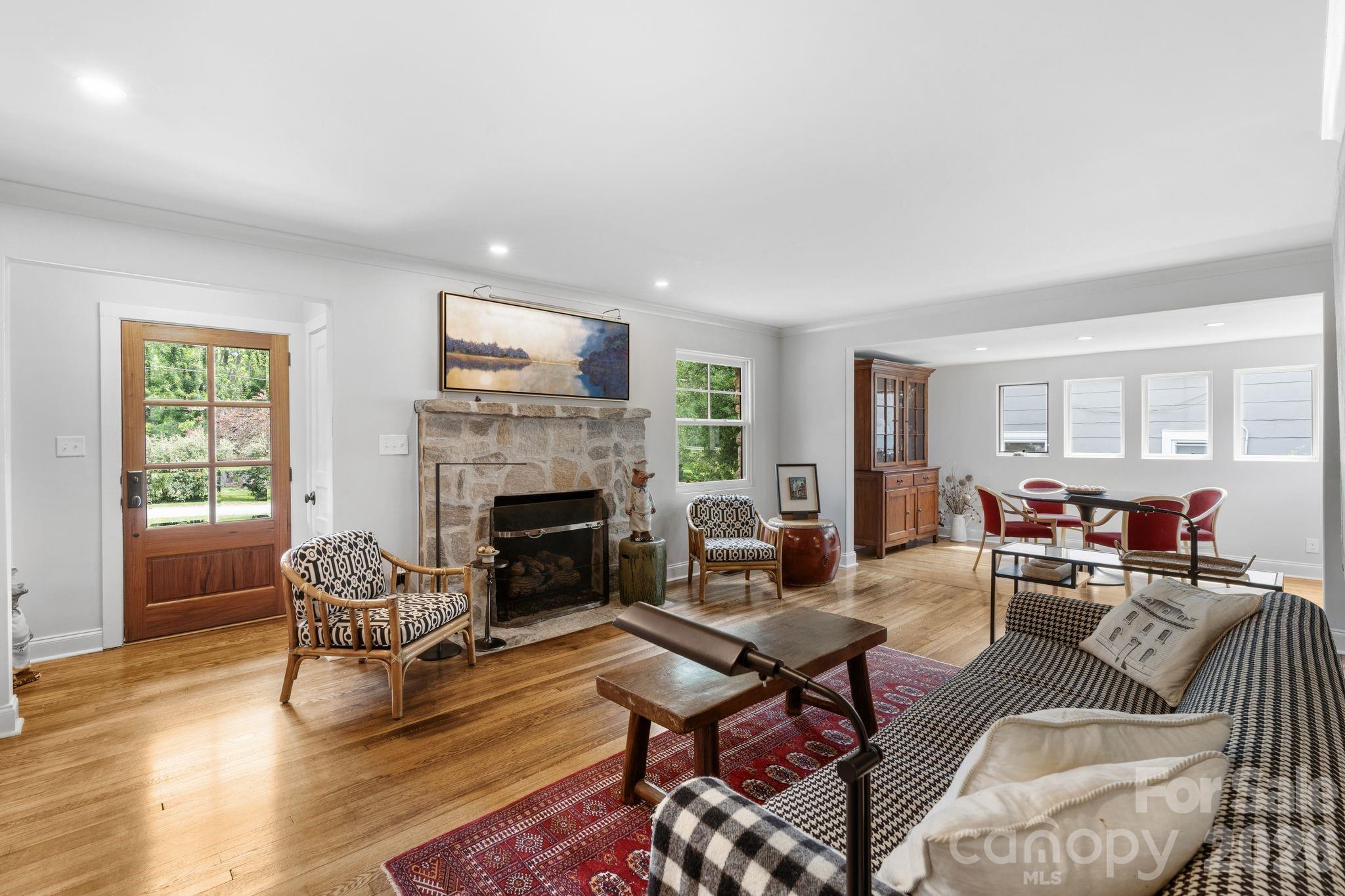 664 Lakeshore Drive Property Photo 13