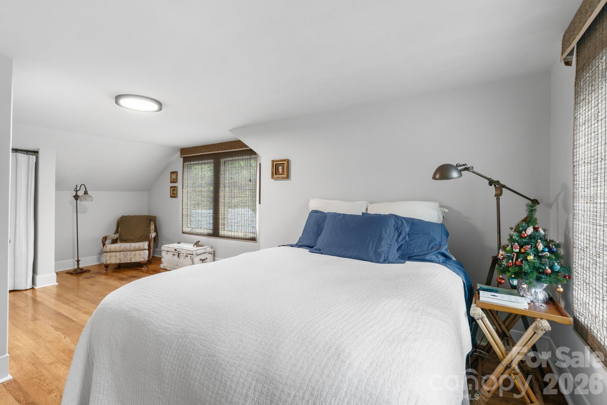 664 Lakeshore Drive Property Photo 33