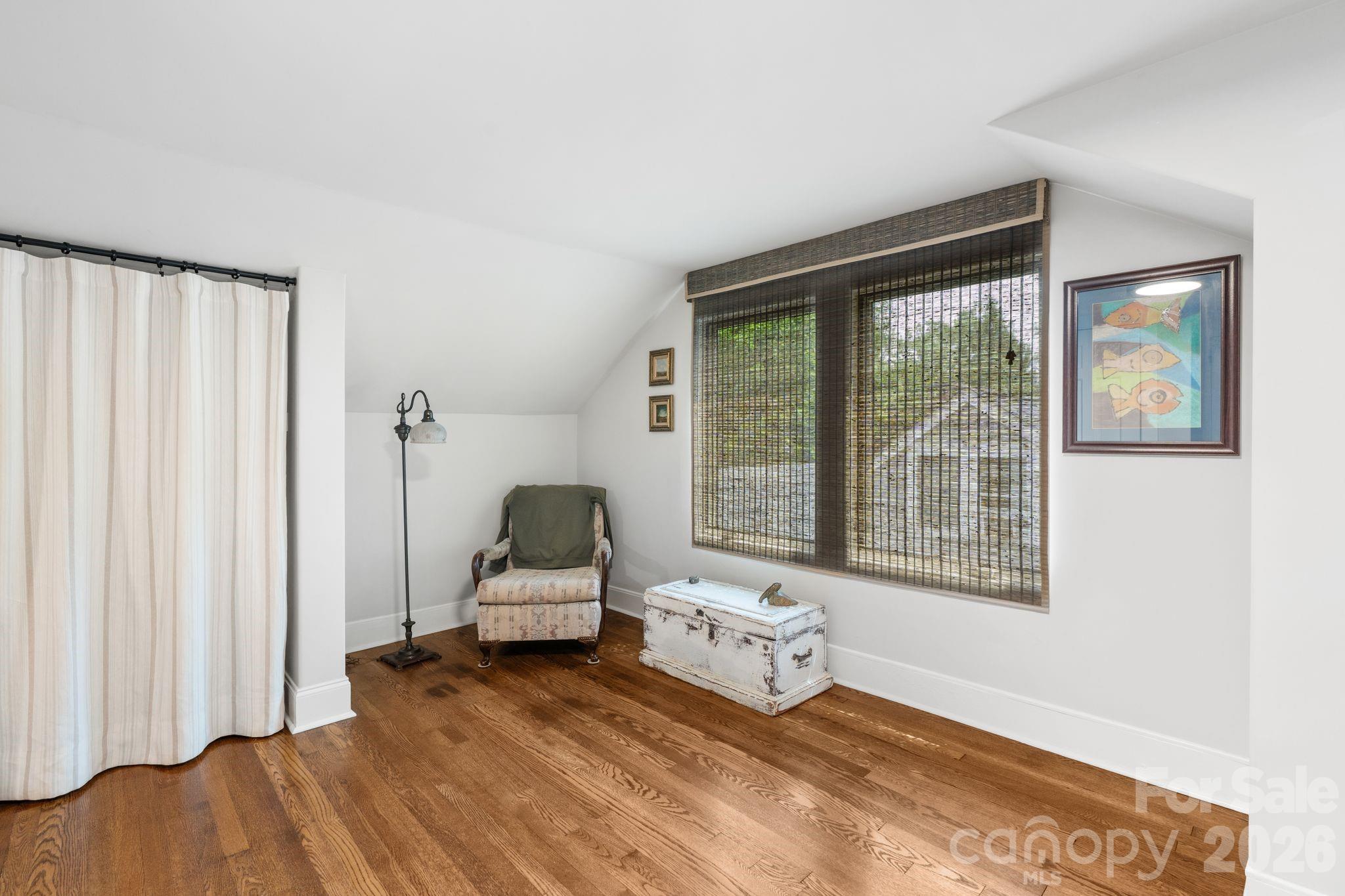 664 Lakeshore Drive Property Photo 34
