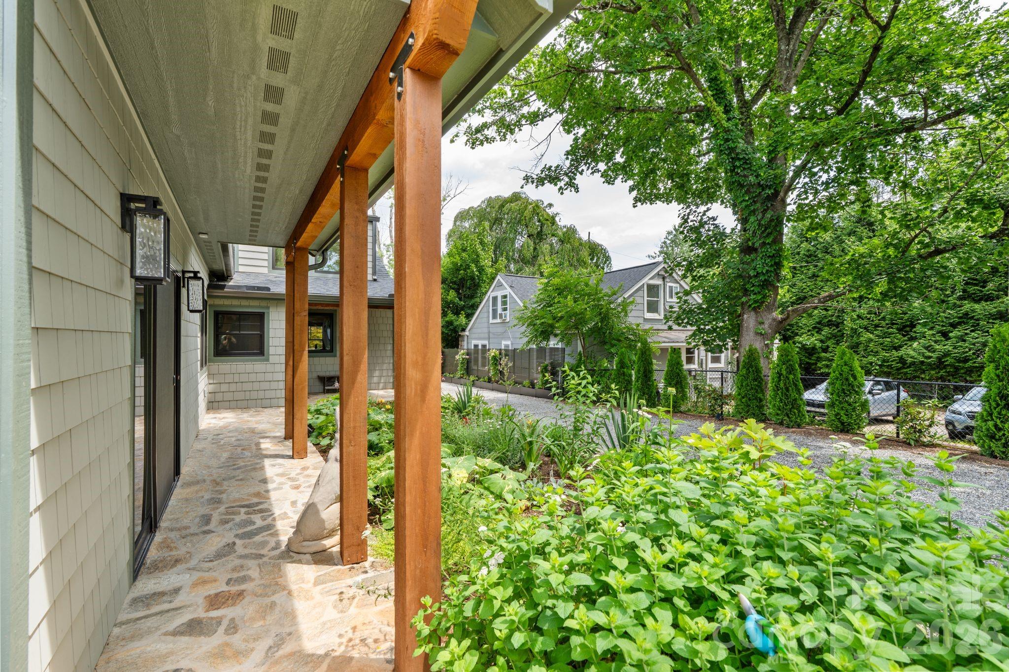 664 Lakeshore Drive Property Photo 41