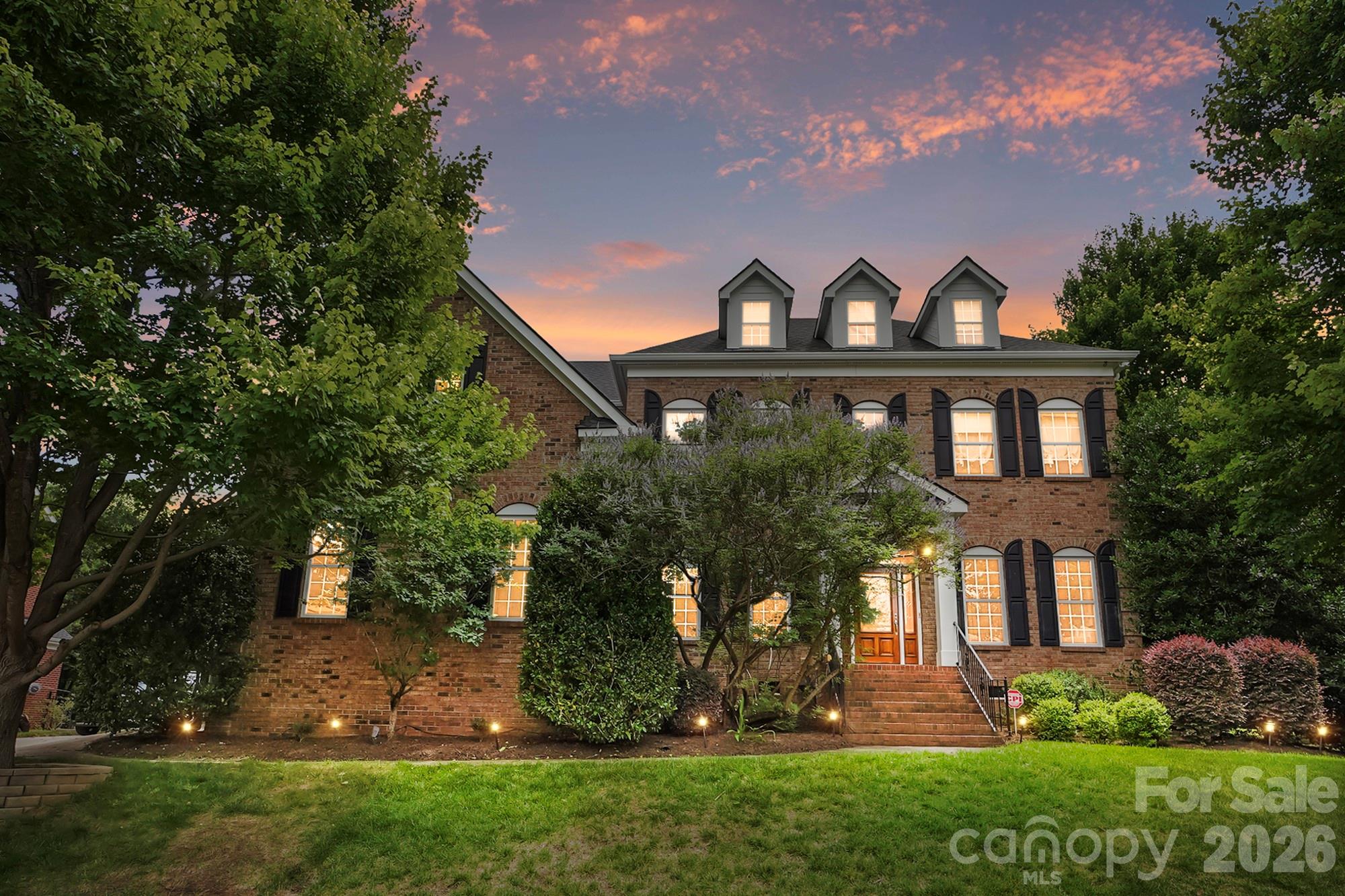 507 Five Leaf Lane Property Photo 1