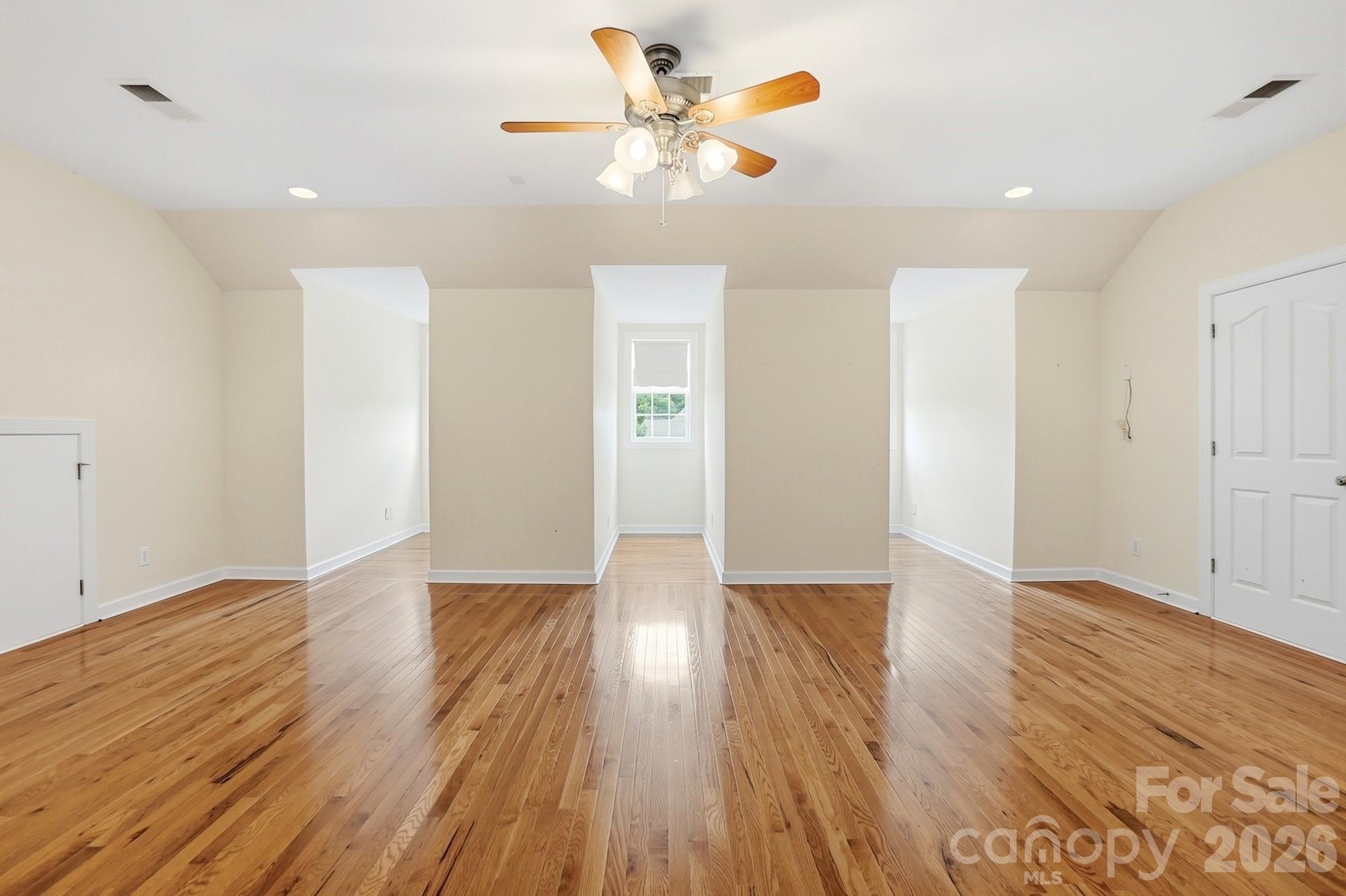 507 Five Leaf Lane Property Photo 43