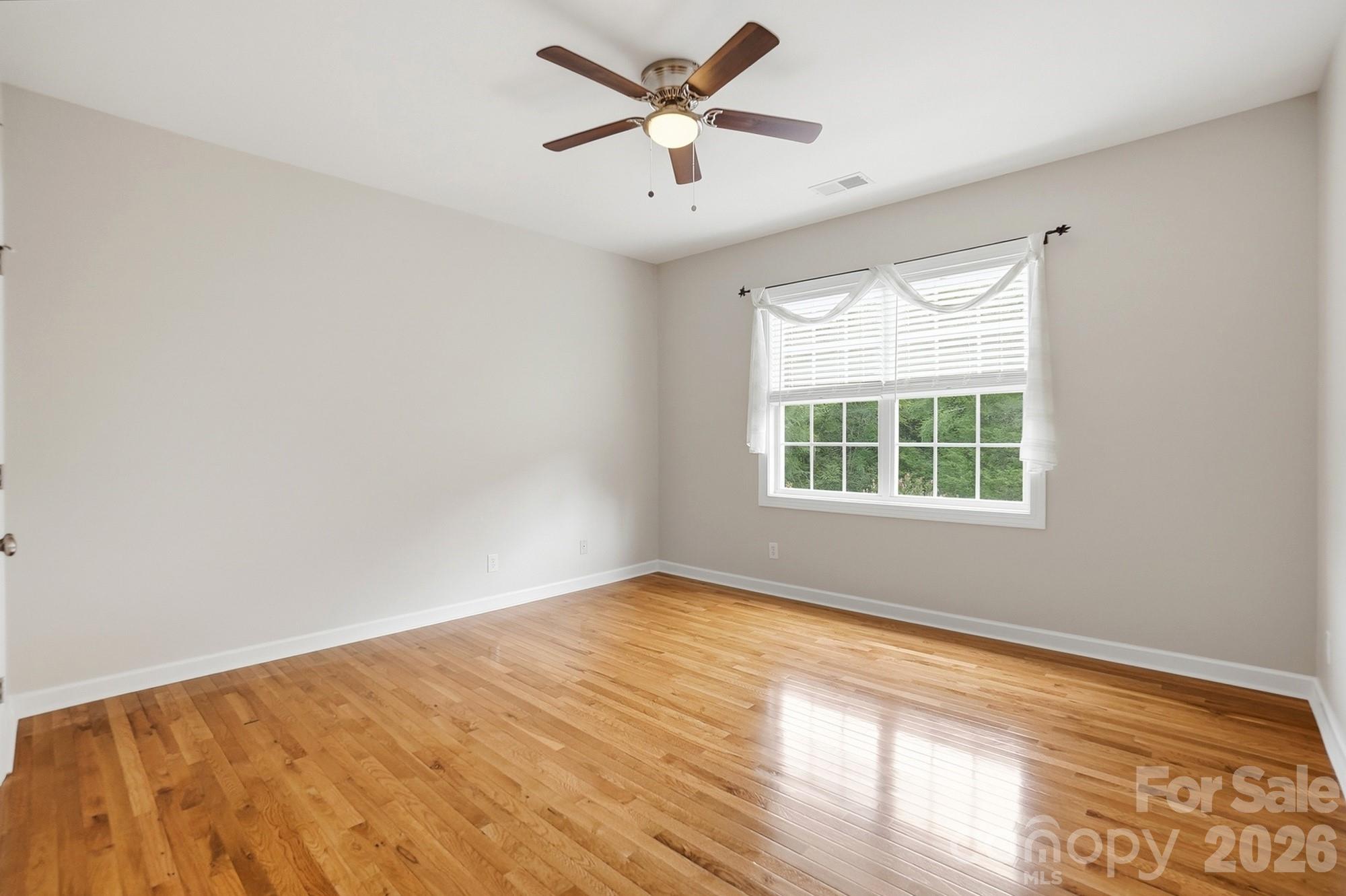 507 Five Leaf Lane Property Photo 44