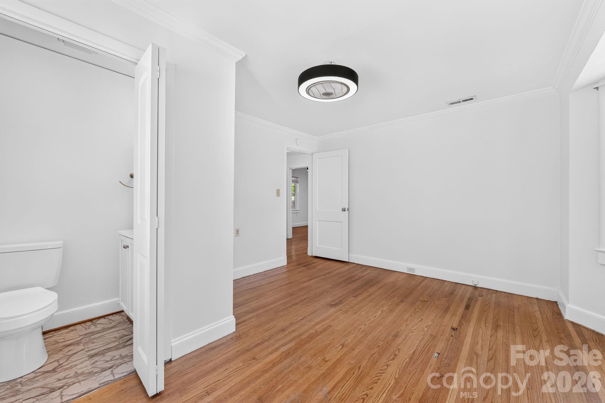 2113 Scott Avenue Property Photo 24