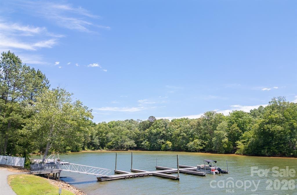 179 Riverwalk Road 27 Property Photo 9